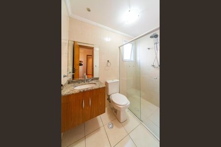 Apartamento para alugar com 130m², 3 quartos e 2 vagas Apartamento para alugar com 130m², 3 quartos e 2 vagasBanheiro do Quarto 1