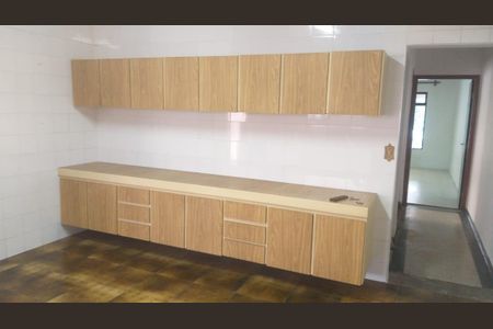Cozinha de casa à venda com 3 quartos, 200m² em Vila Homero Thon, Santo André