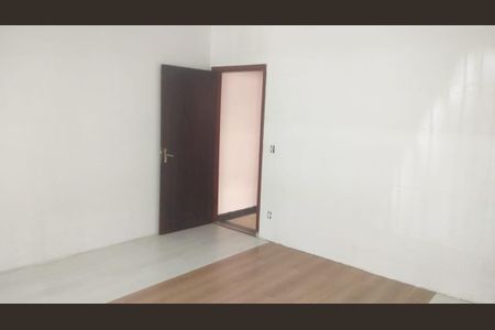 Sala de casa à venda com 3 quartos, 200m² em Vila Homero Thon, Santo André