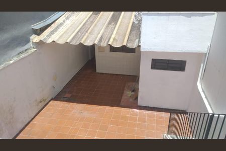 Área externa de casa à venda com 3 quartos, 200m² em Vila Homero Thon, Santo André
