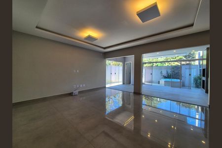 Casa para alugar com 3 quartos, 140m² em Vargem Grande, Rio de Janeiro