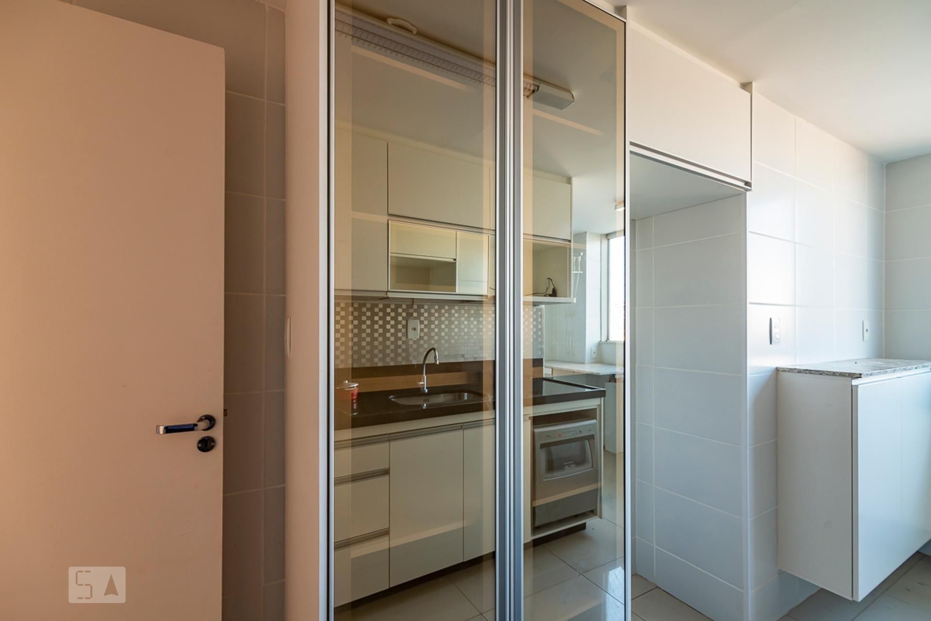 Apartamento com 3 quartos — Sagrada Família, Belo Horizonte