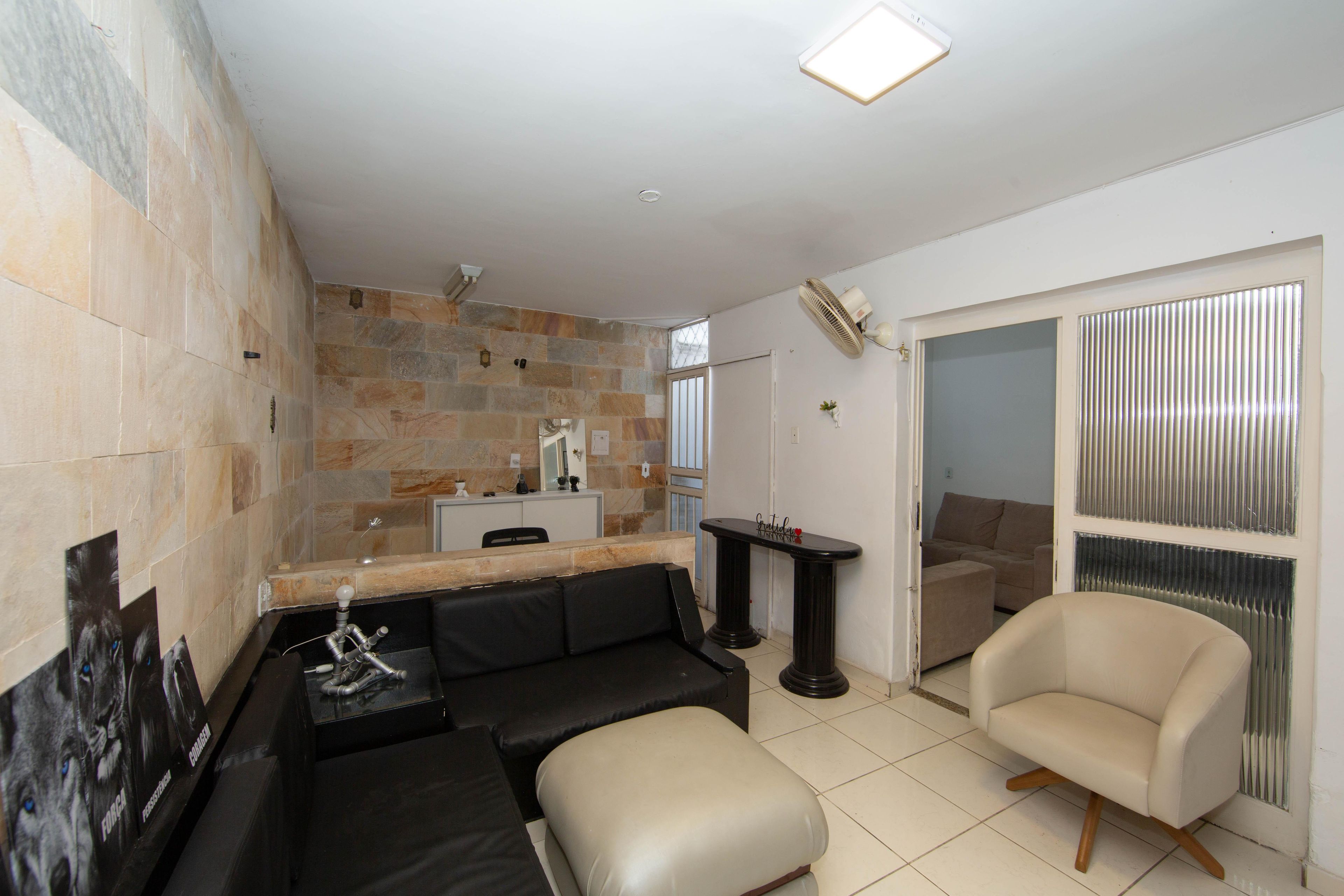 Casa com 5 quartos — Prado, Belo Horizonte