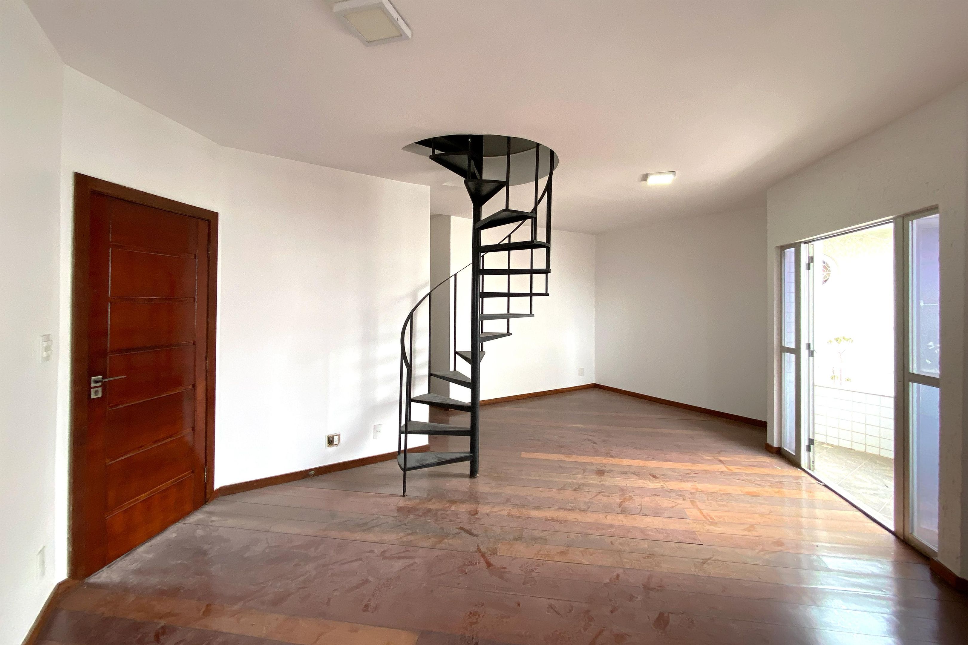 Apartamento com 3 quartos — Sagrada Família, Belo Horizonte