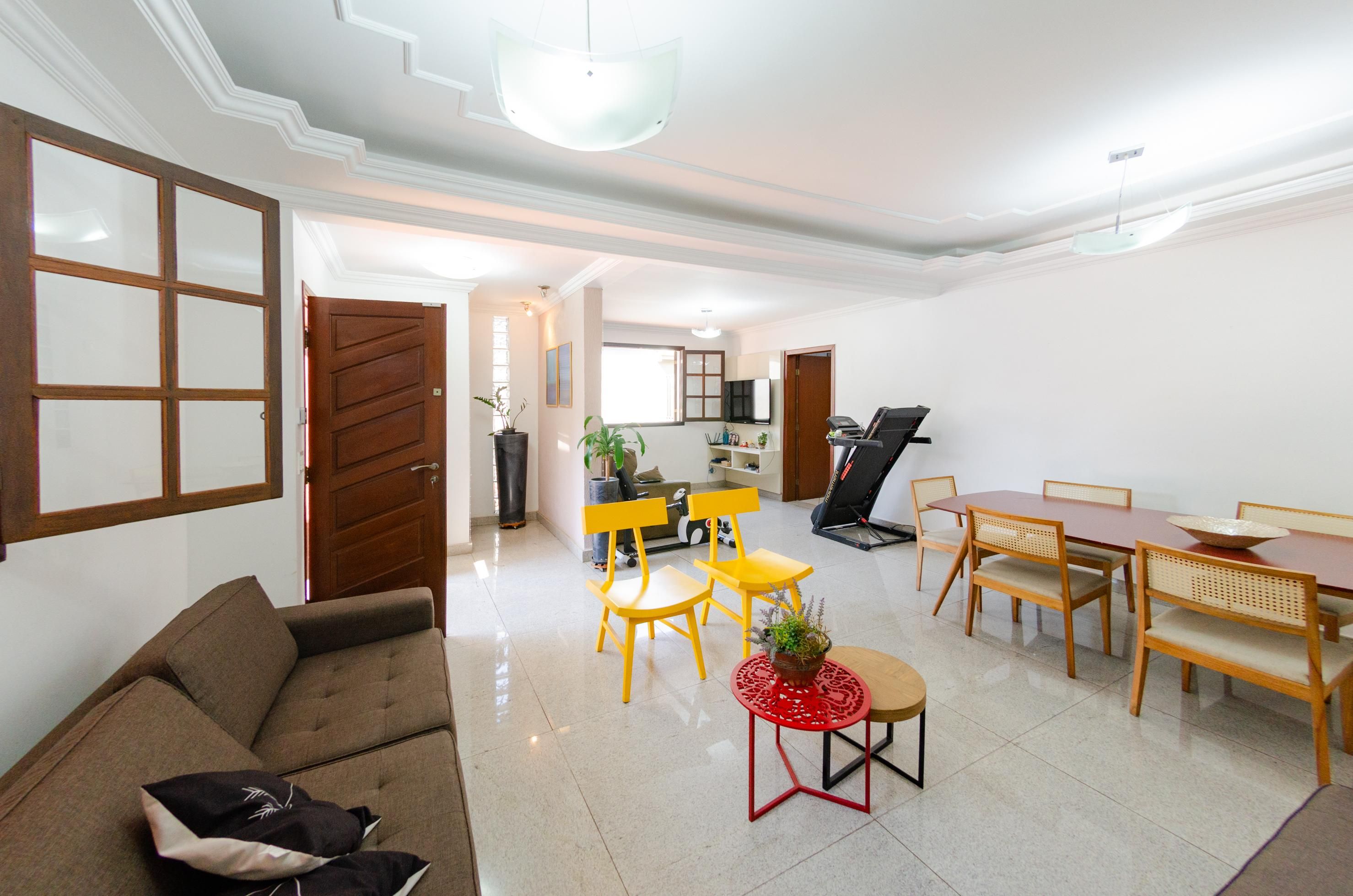 Casa com 4 quartos — Alto Caiçaras, Belo Horizonte