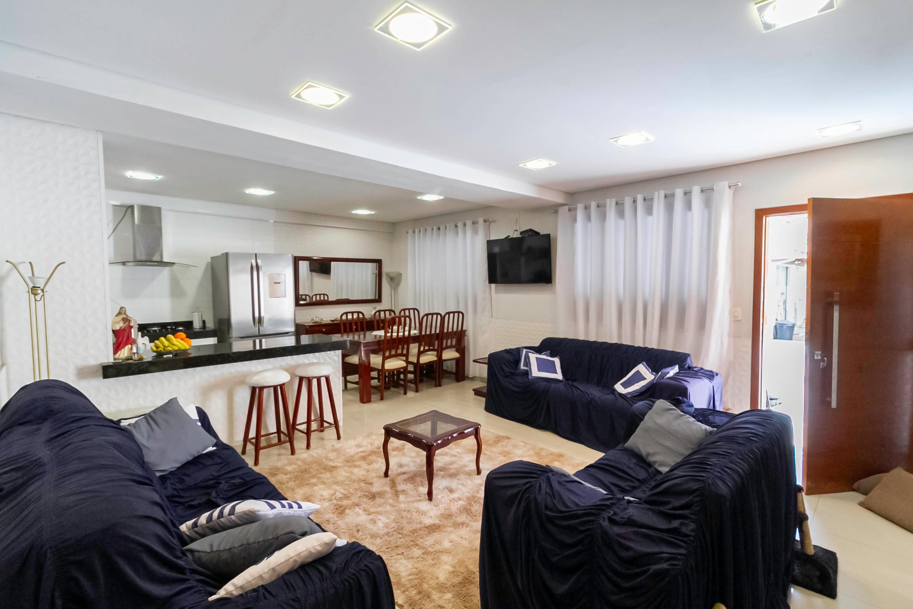 Casa com 5 quartos — Castelo, Belo Horizonte