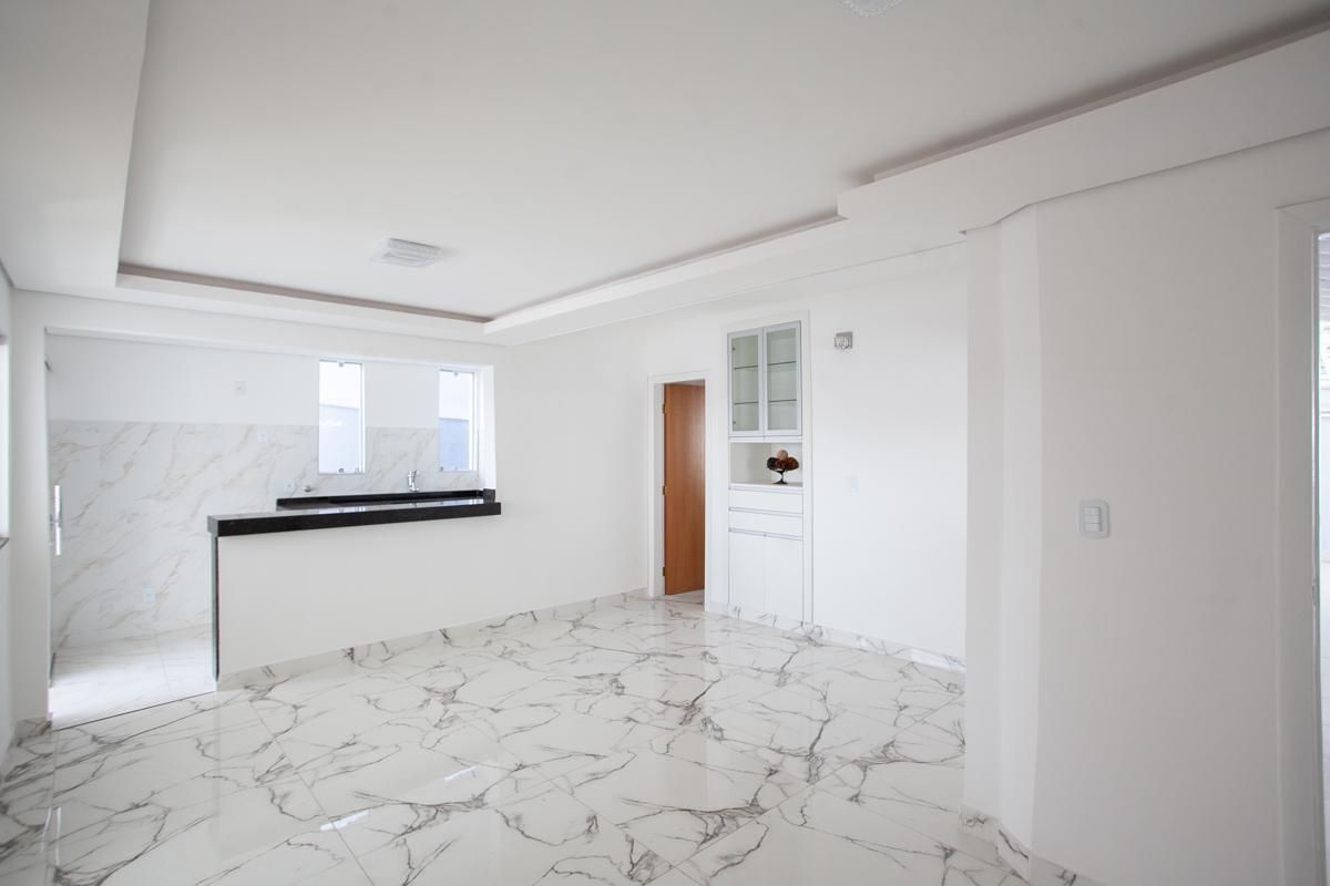 Casa com 3 quartos — Rio Branco, Belo Horizonte