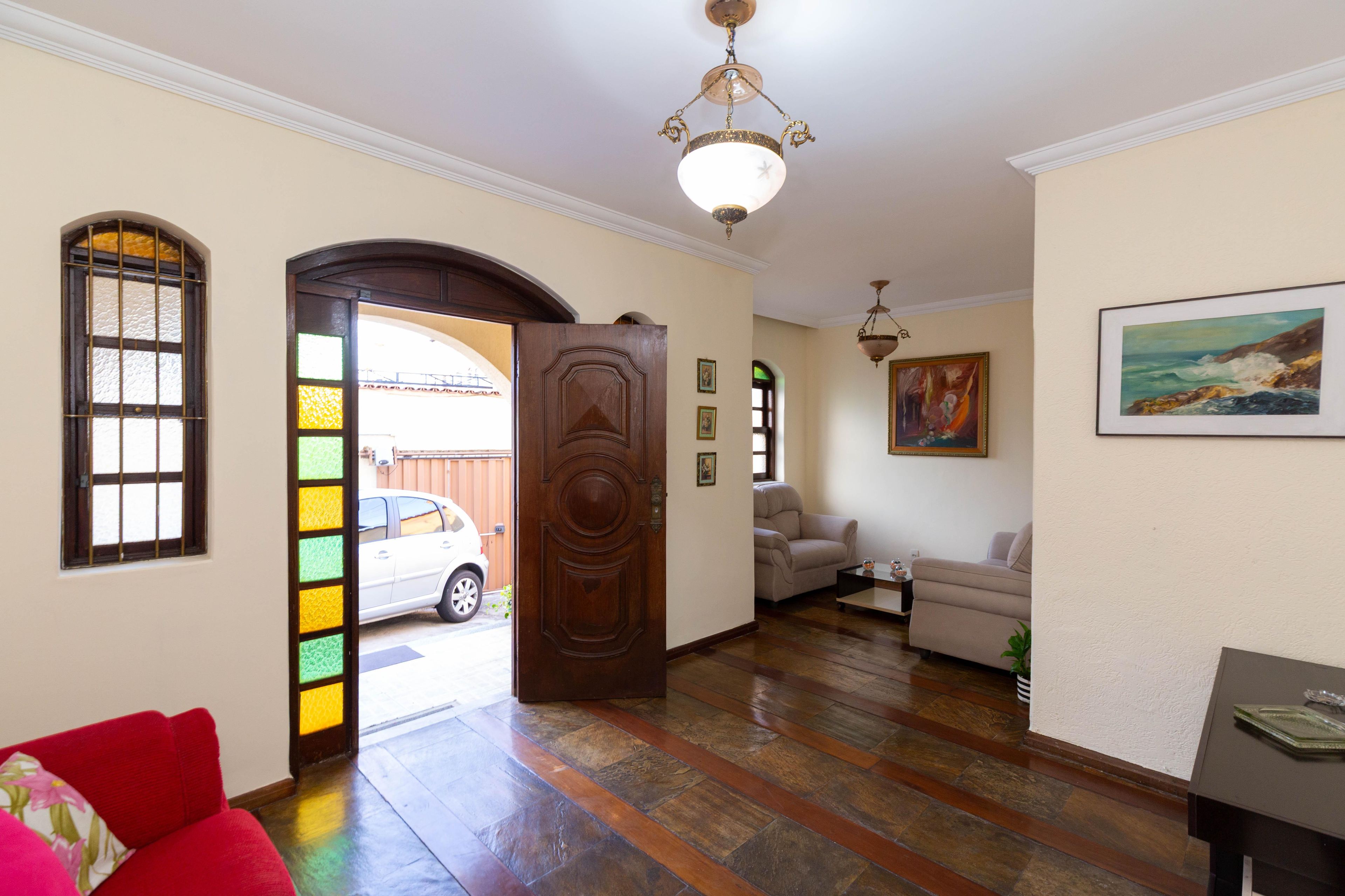 Casa com 7 quartos — Padre Eustáquio, Belo Horizonte