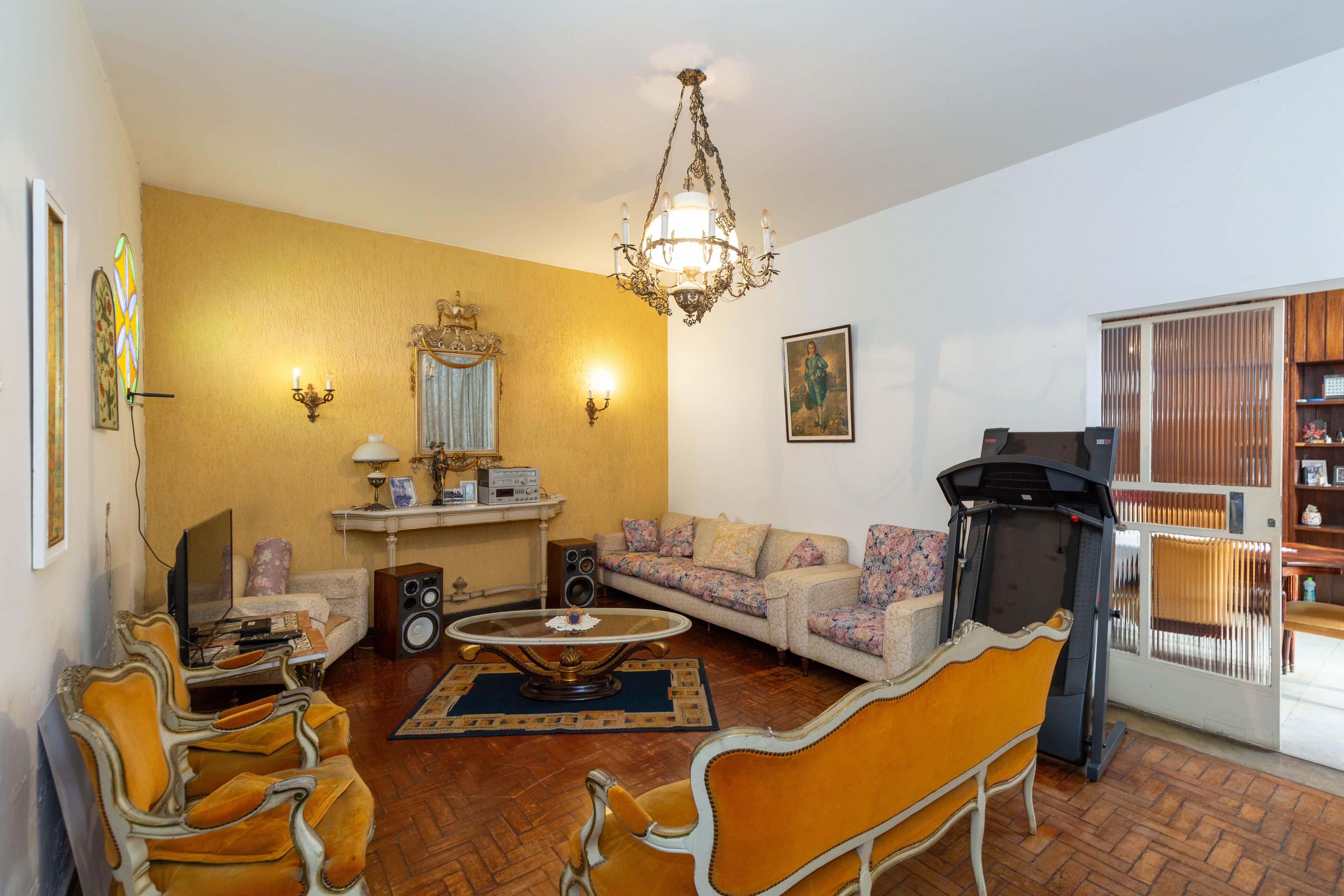 Casa com 5 quartos — Gutierrez, Belo Horizonte
