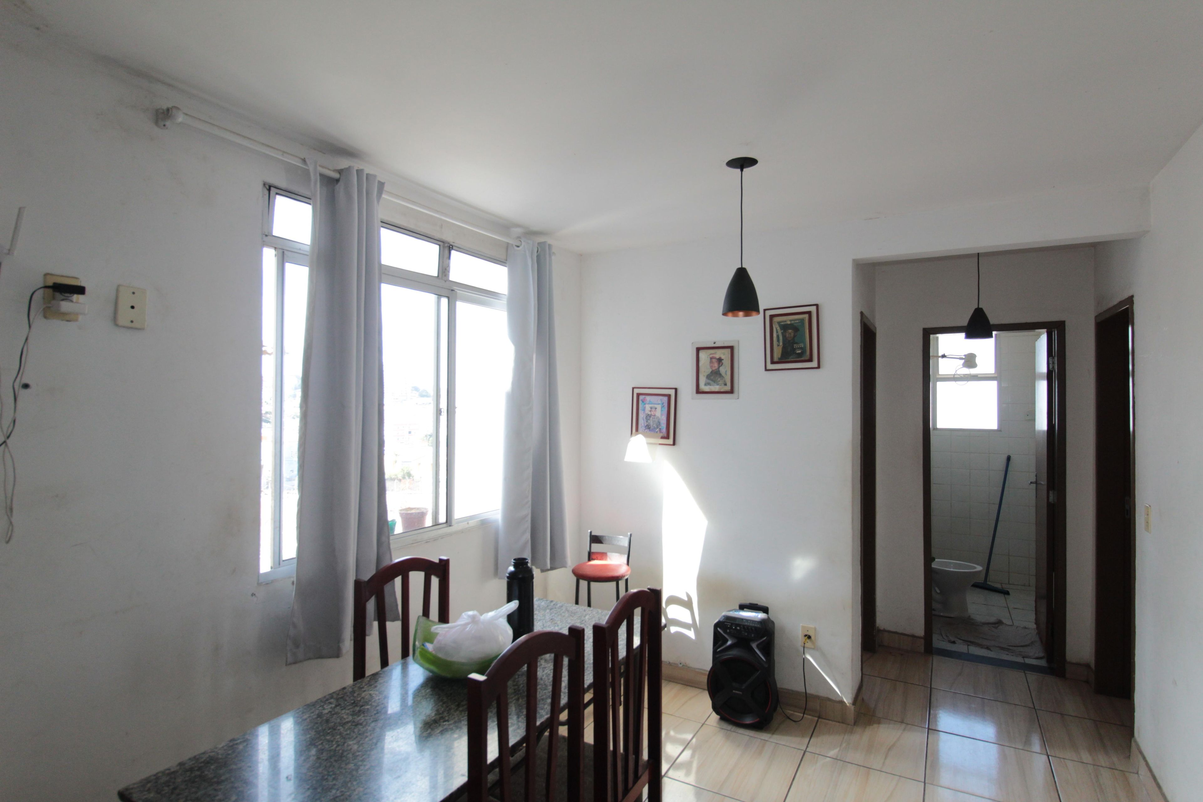 Apartamento com 2 quartos — Copacabana, Belo Horizonte