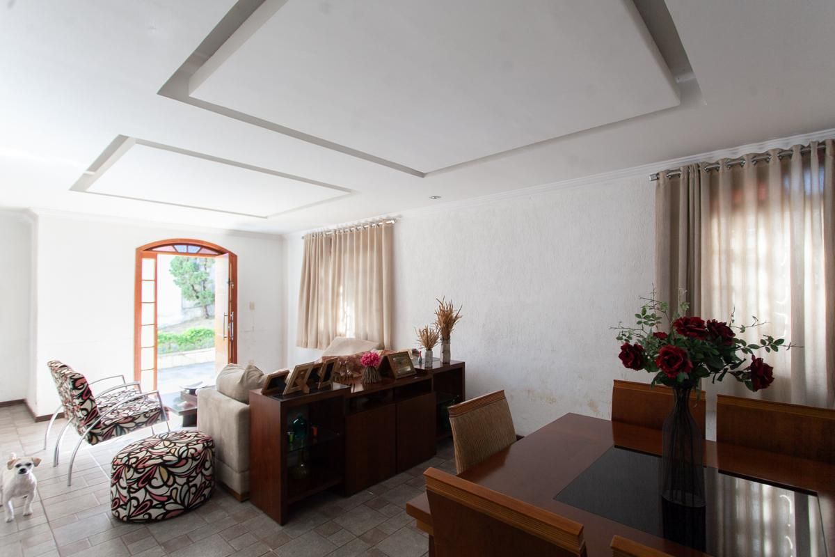 Casa com 4 quartos — Itapoã, Belo Horizonte