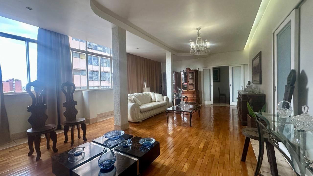 Apartamento com 5 quartos — Centro, Belo Horizonte