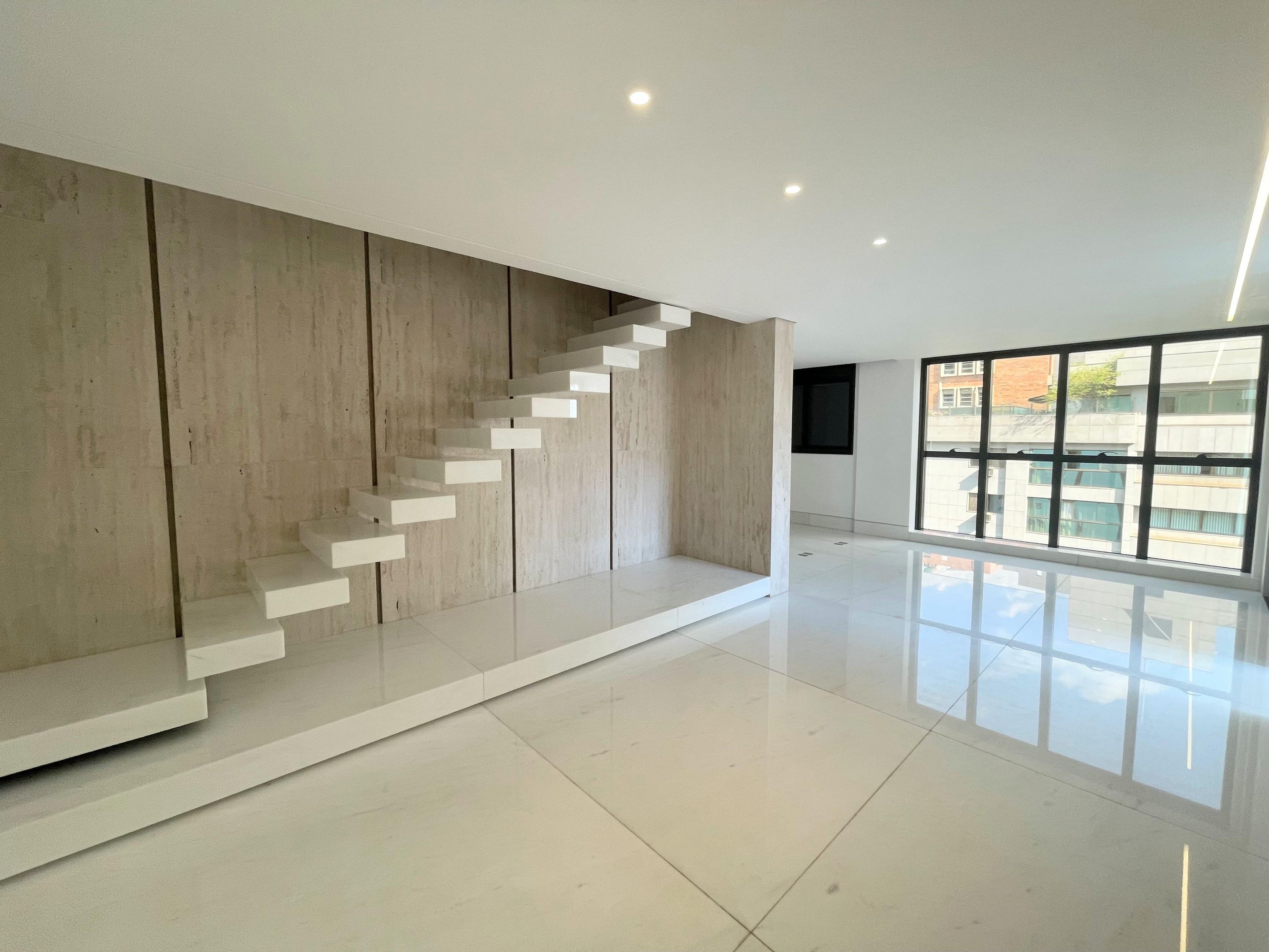 Apartamento com 3 quartos — Funcionários, Belo Horizonte