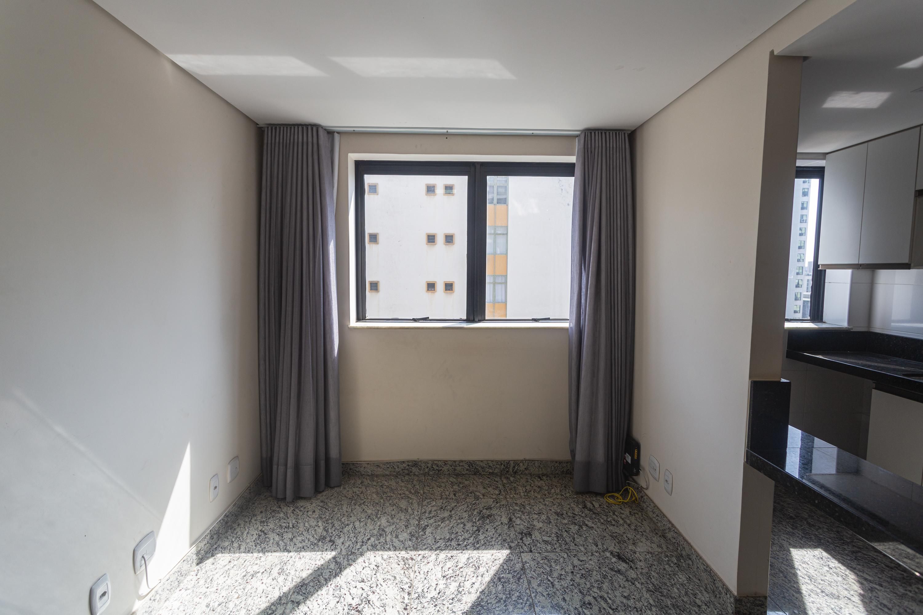 Apartamento com 1 quarto — Funcionários, Belo Horizonte