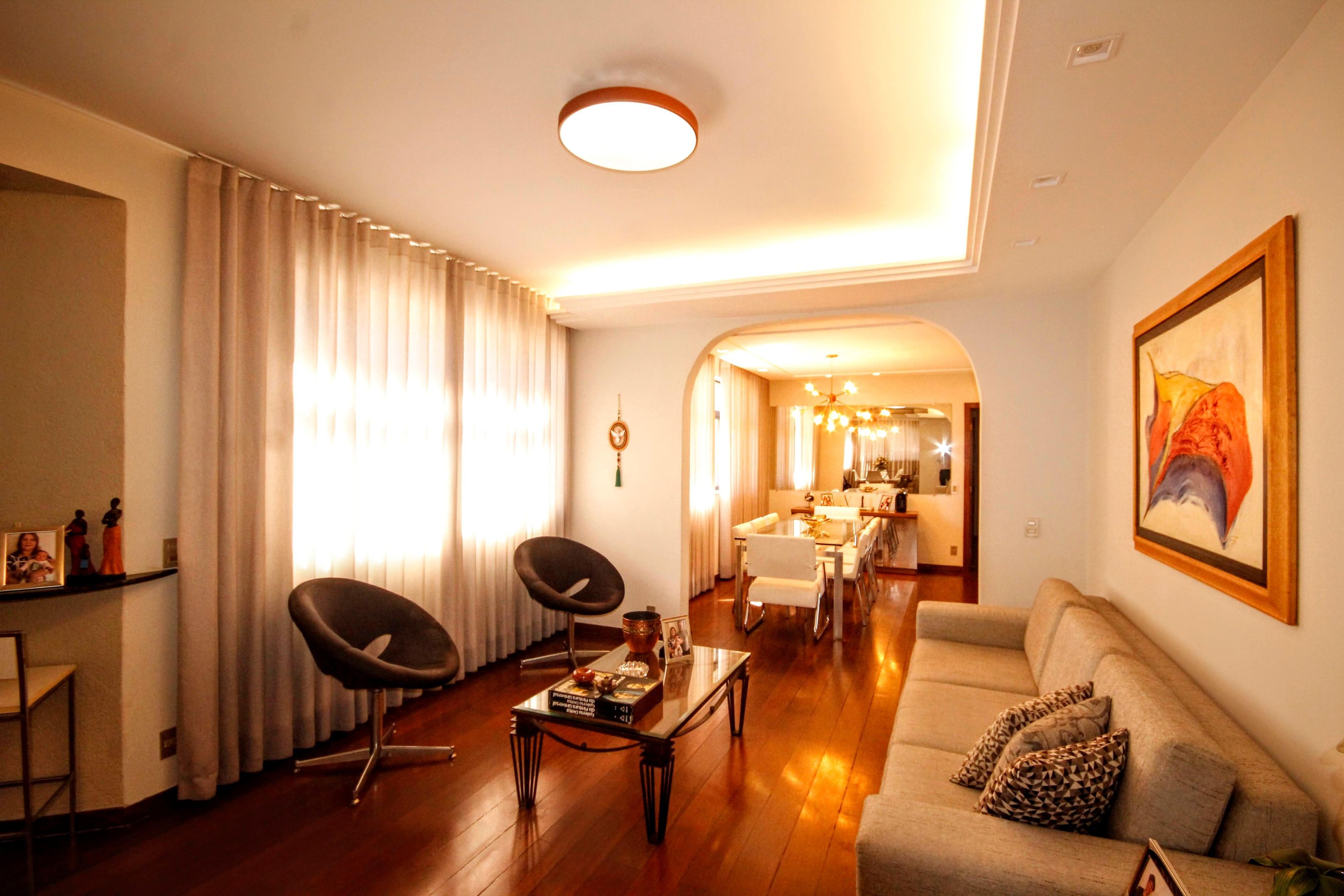 Apartamento com 4 quartos — Santo Antônio, Belo Horizonte