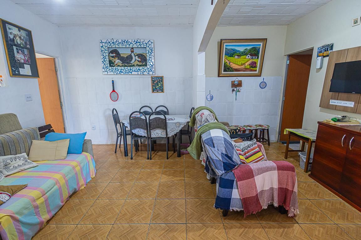 Casa com 4 quartos — São Francisco, Belo Horizonte