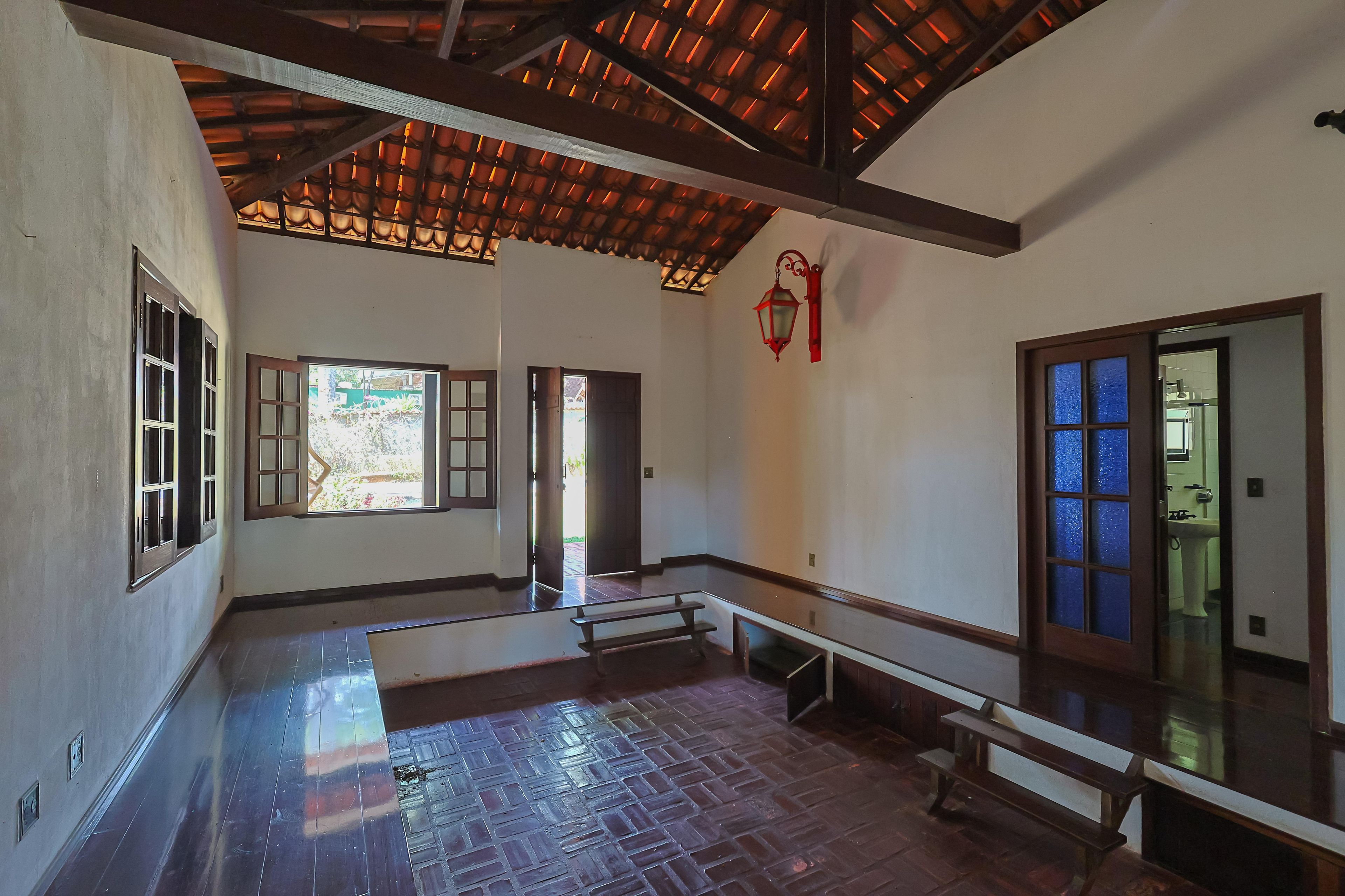 Casa com 2 quartos — Braúnas, Belo Horizonte