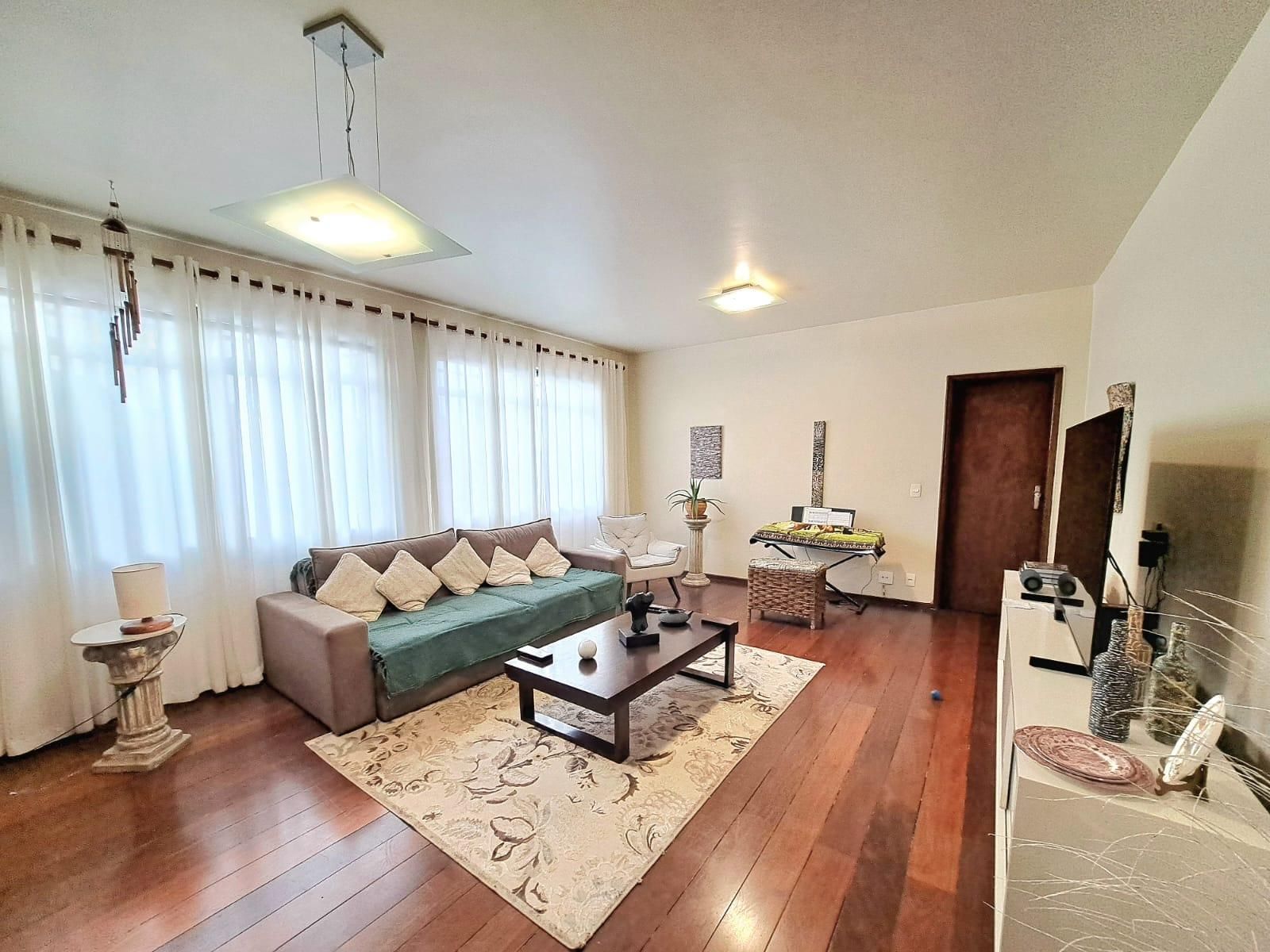 Apartamento com 4 quartos — Santa Lúcia, Belo Horizonte