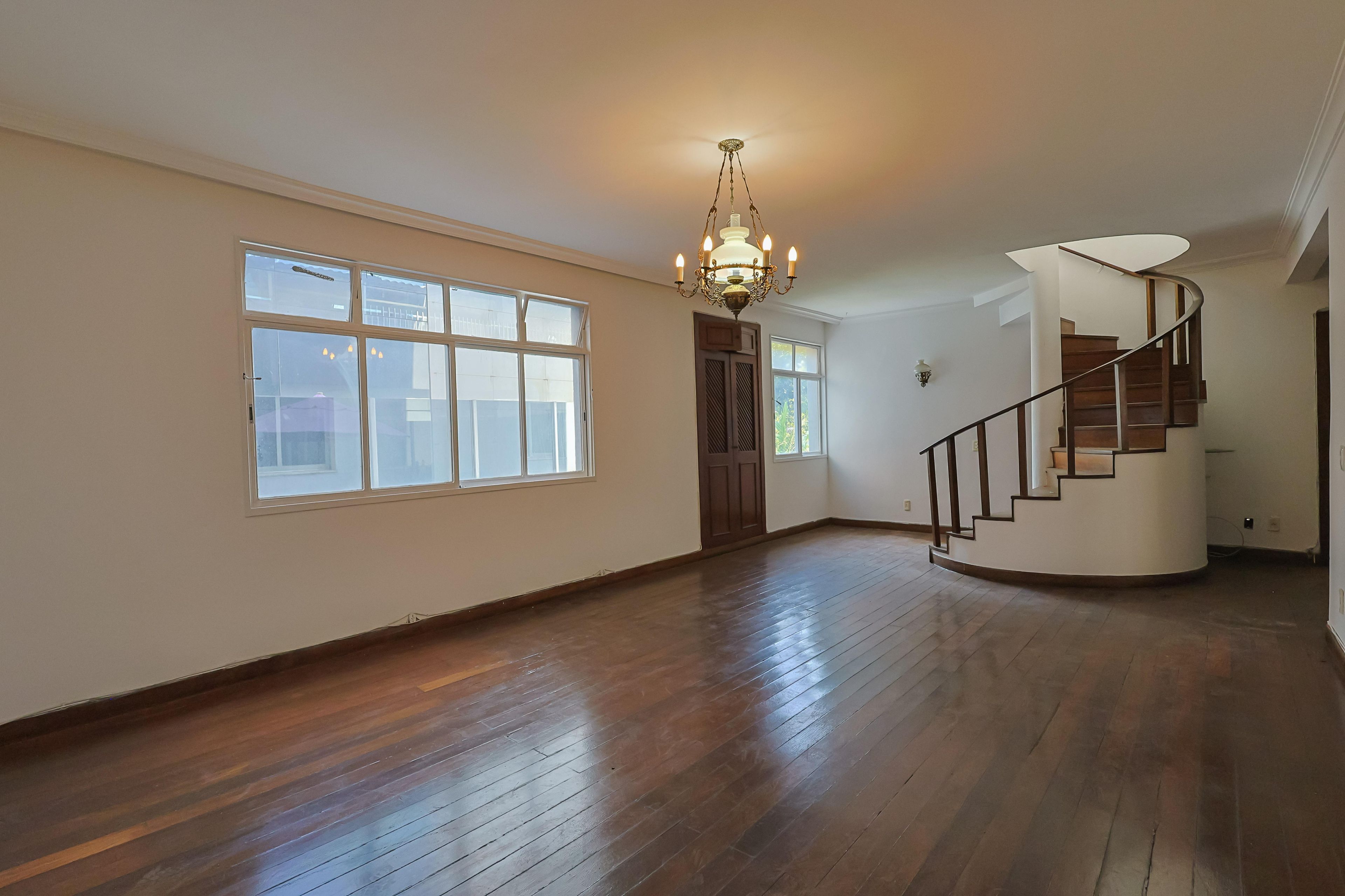Apartamento com 5 quartos — Funcionários, Belo Horizonte