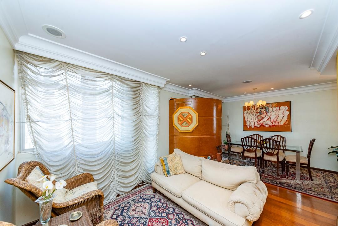 Apartamento com 4 quartos — Alto Barroca, Belo Horizonte