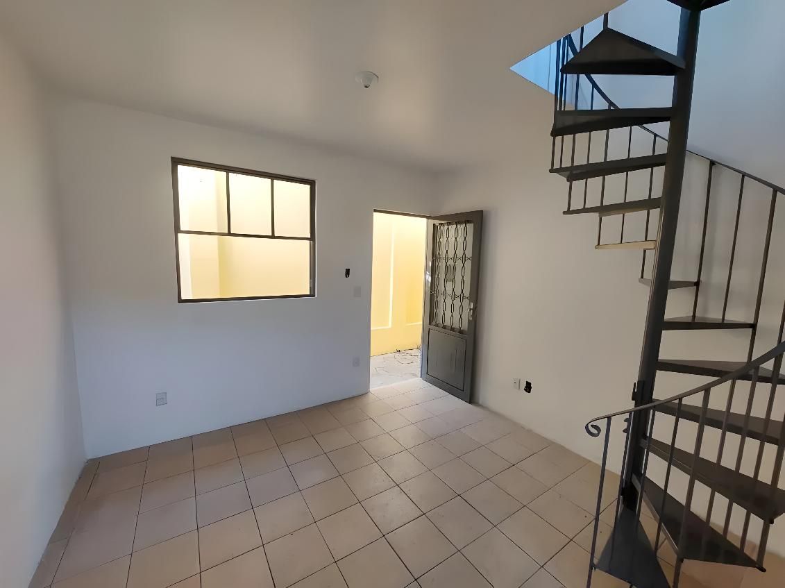 Casa com 2 quartos — Santa Efigênia, Belo Horizonte