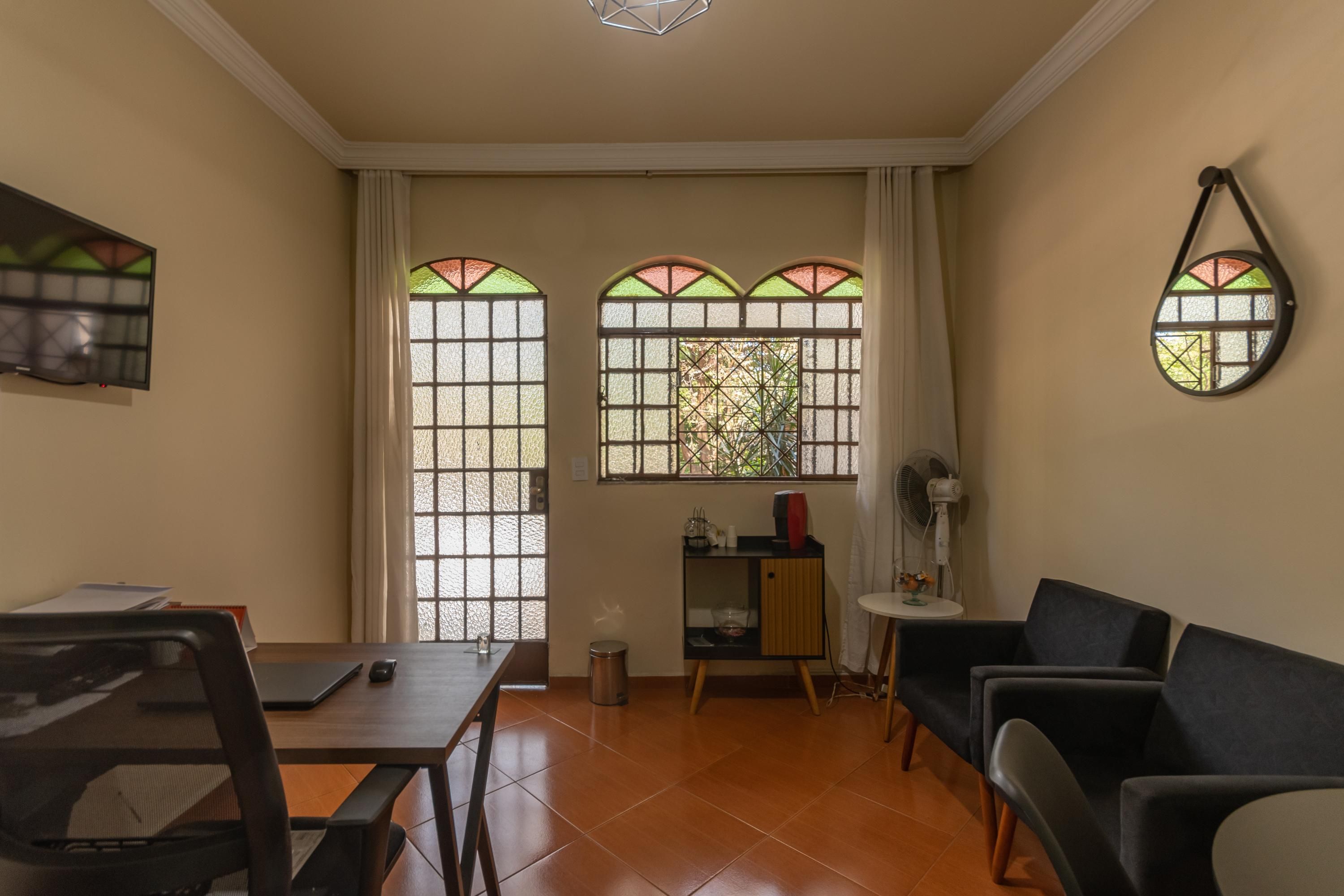 Casa com 4 quartos — Itapoã, Belo Horizonte