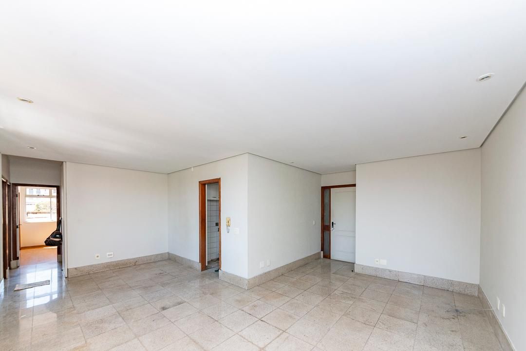Apartamento com 3 quartos — Grajaú, Belo Horizonte
