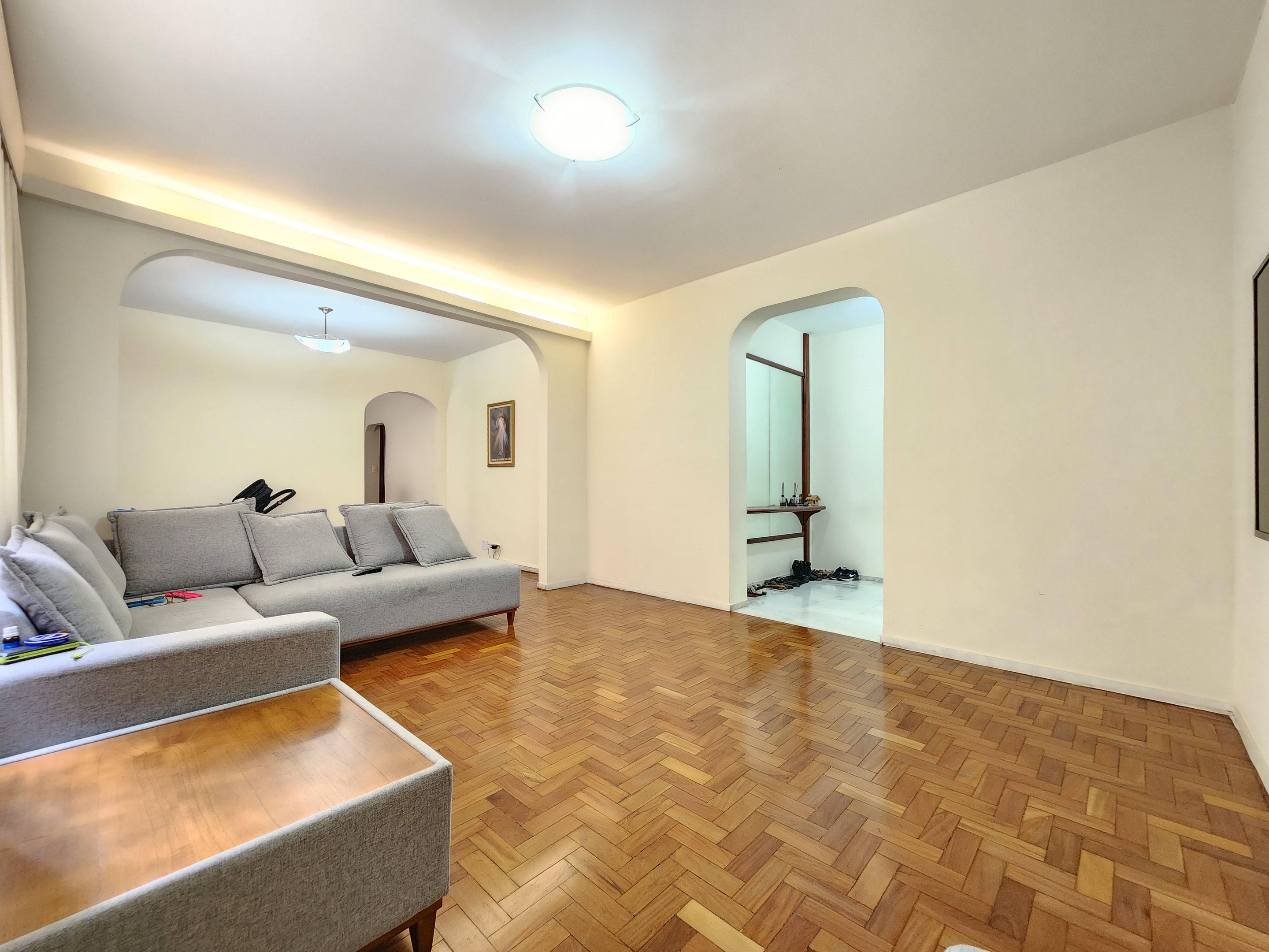 Apartamento com 4 quartos — Sion, Belo Horizonte