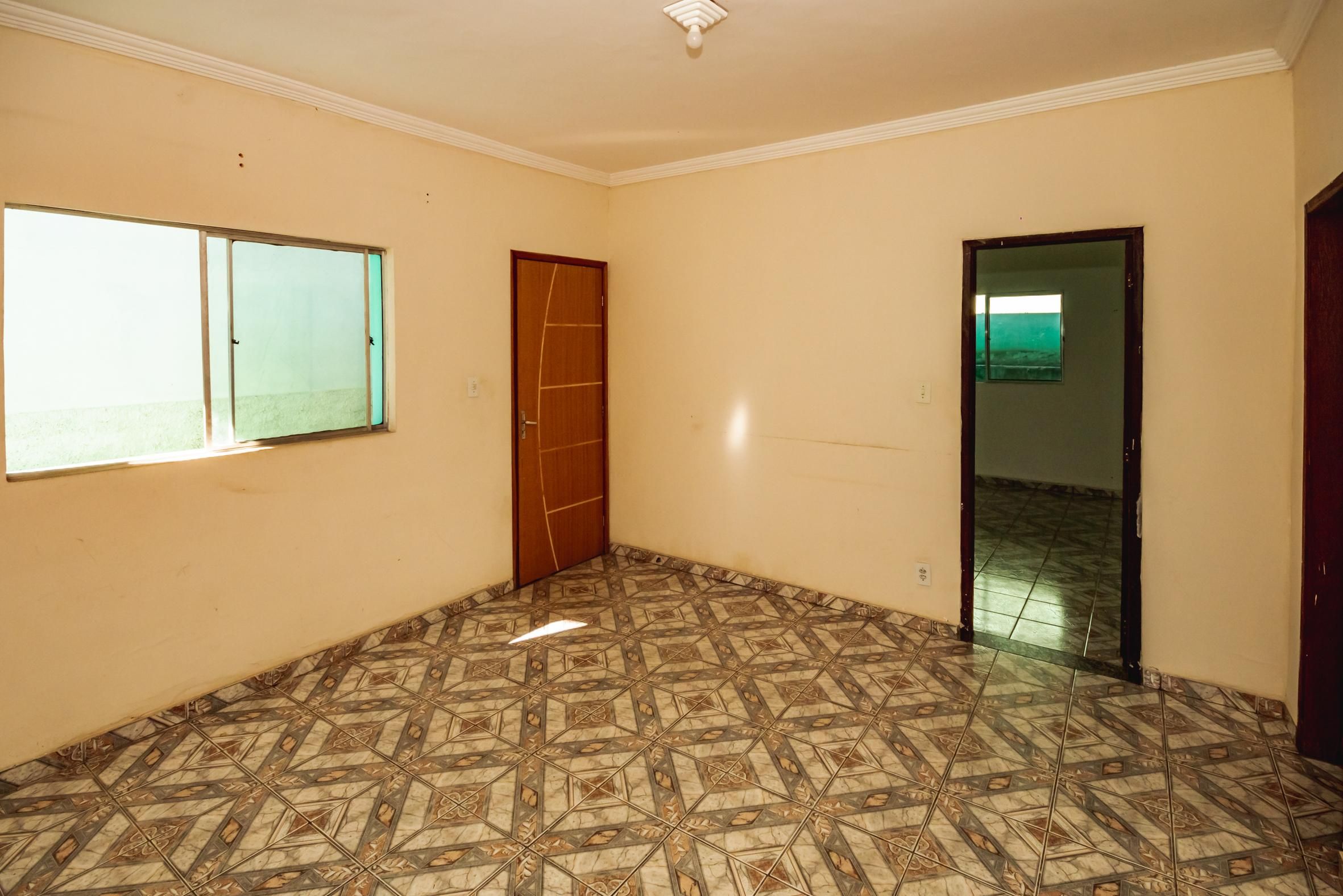 Casa com 3 quartos — Piratininga, Belo Horizonte
