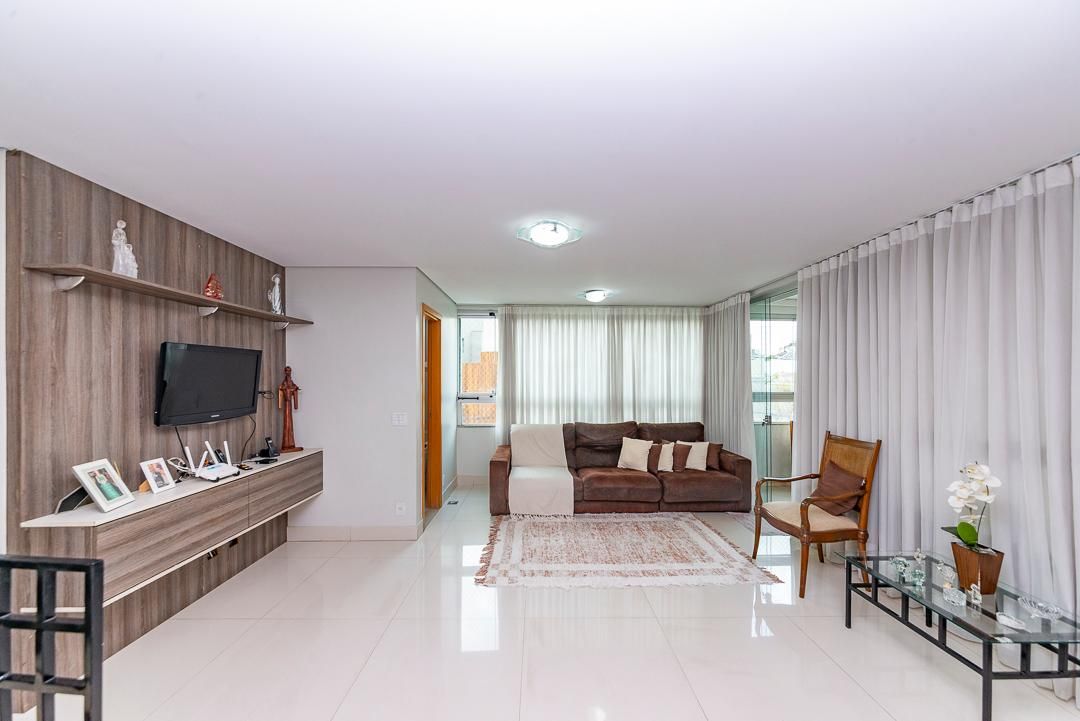 Apartamento com 4 quartos — Prado, Belo Horizonte