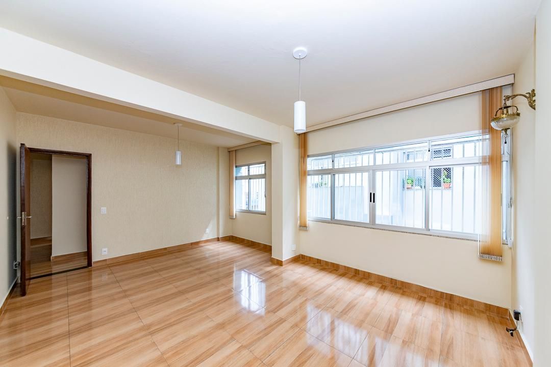 Apartamento com 3 quartos — Alto Caiçaras, Belo Horizonte