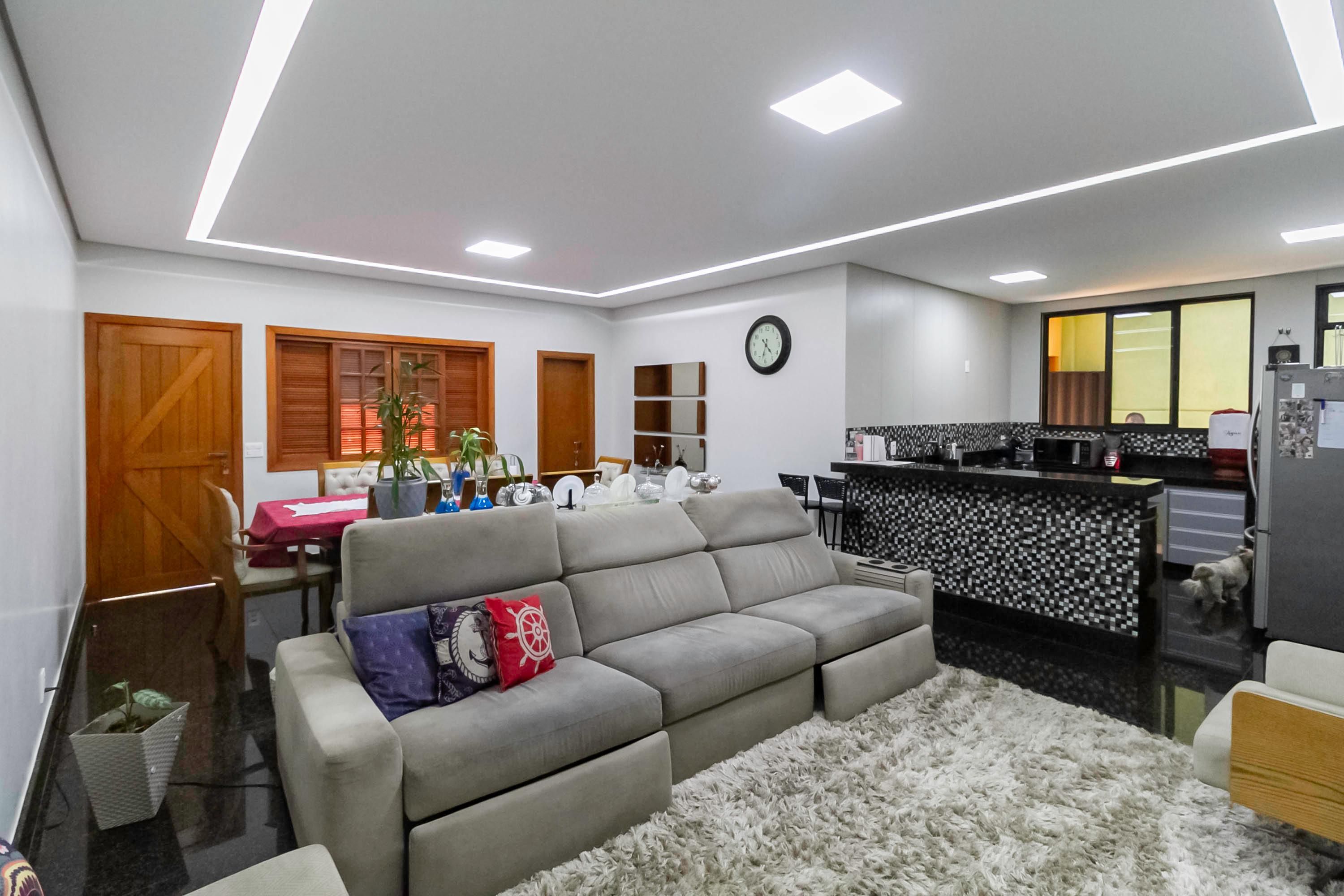 Casa com 3 quartos — Alto Caiçaras, Belo Horizonte
