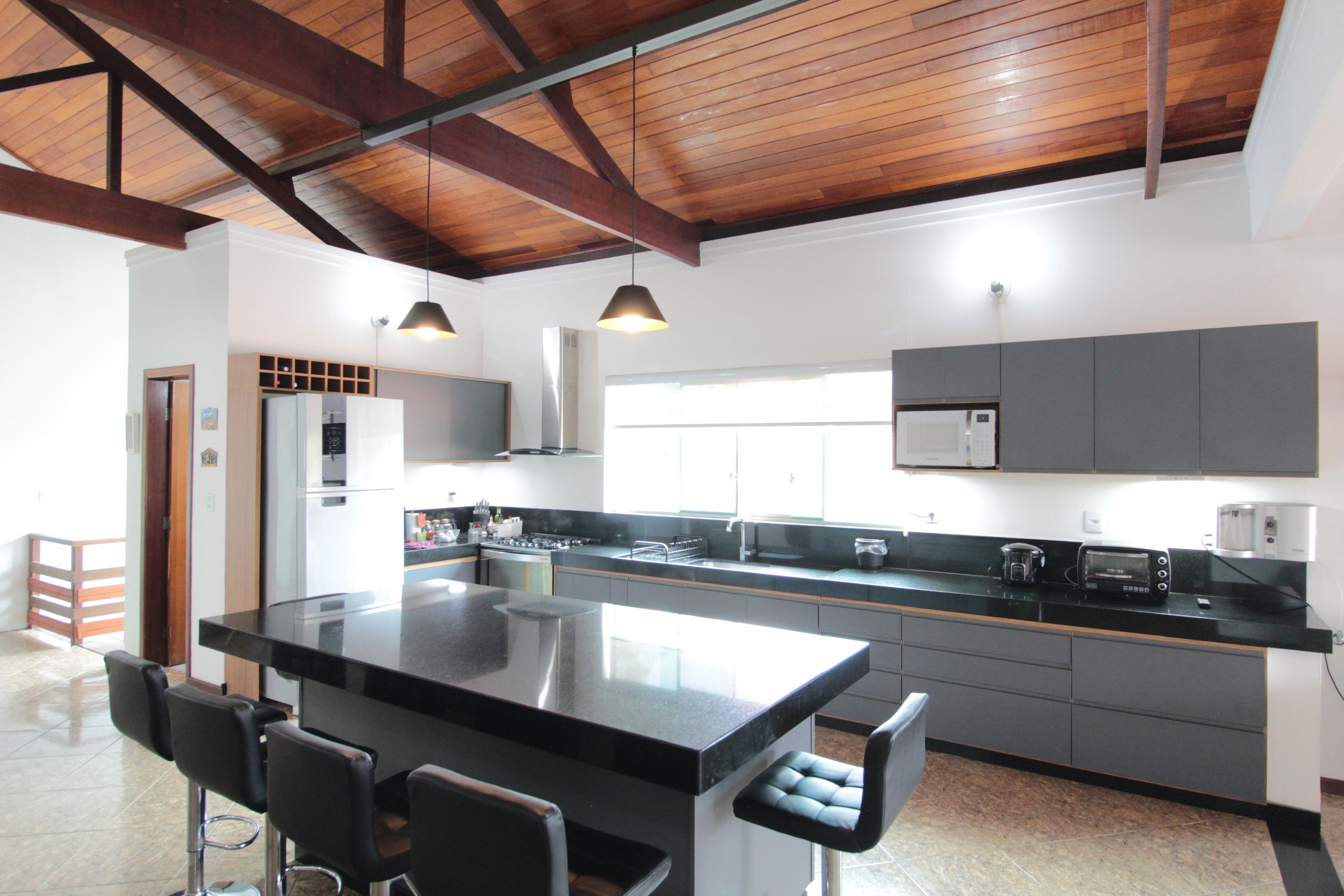 Casa com 8 quartos — Braúnas, Belo Horizonte