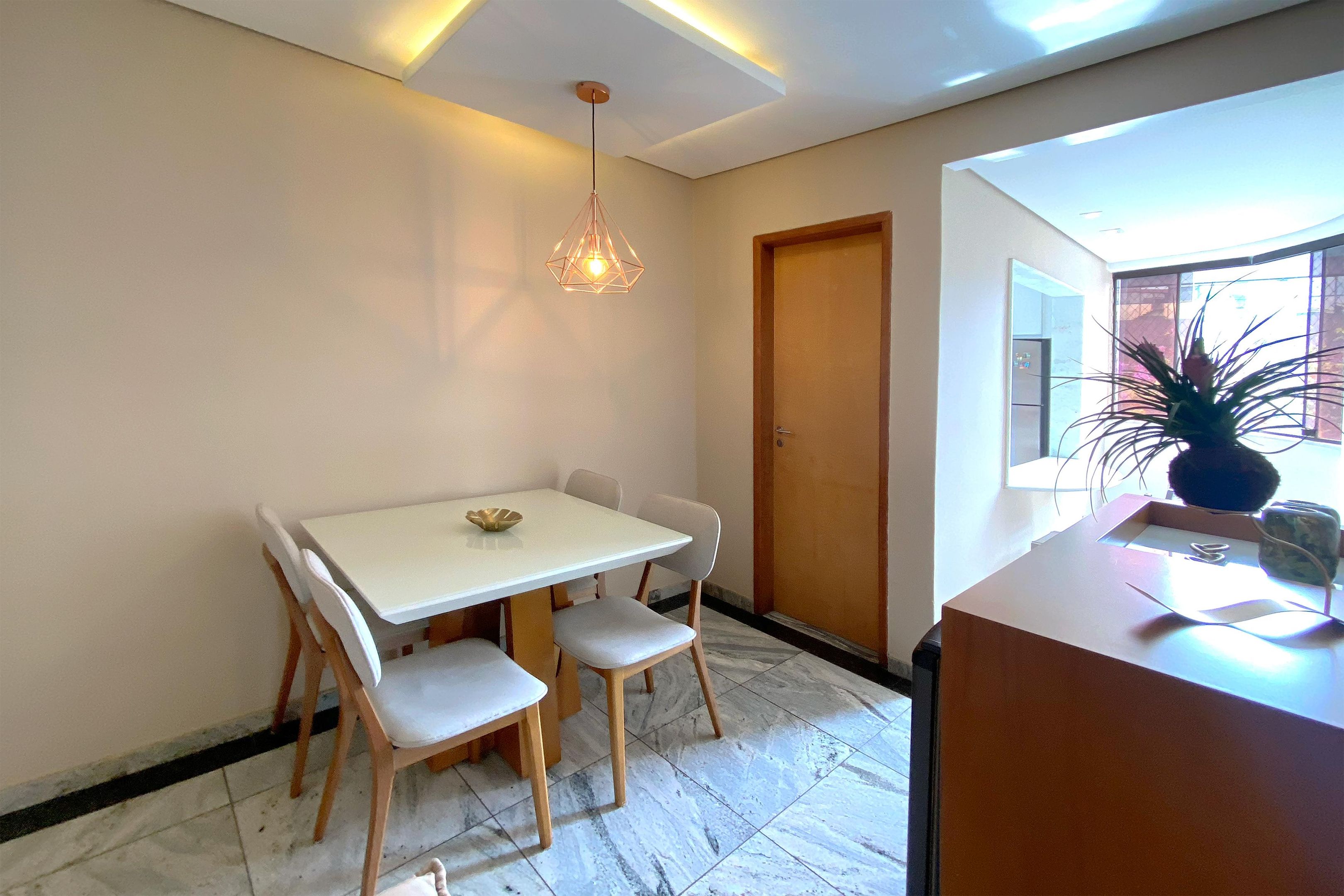 Apartamento com 3 quartos — Estoril, Belo Horizonte
