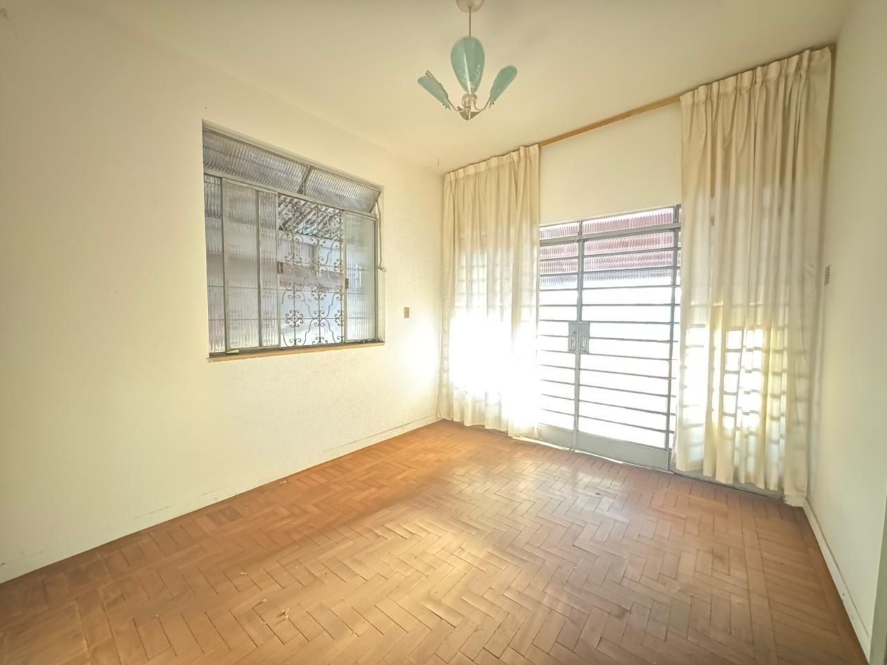 Casa com 3 quartos — Santo André, Belo Horizonte