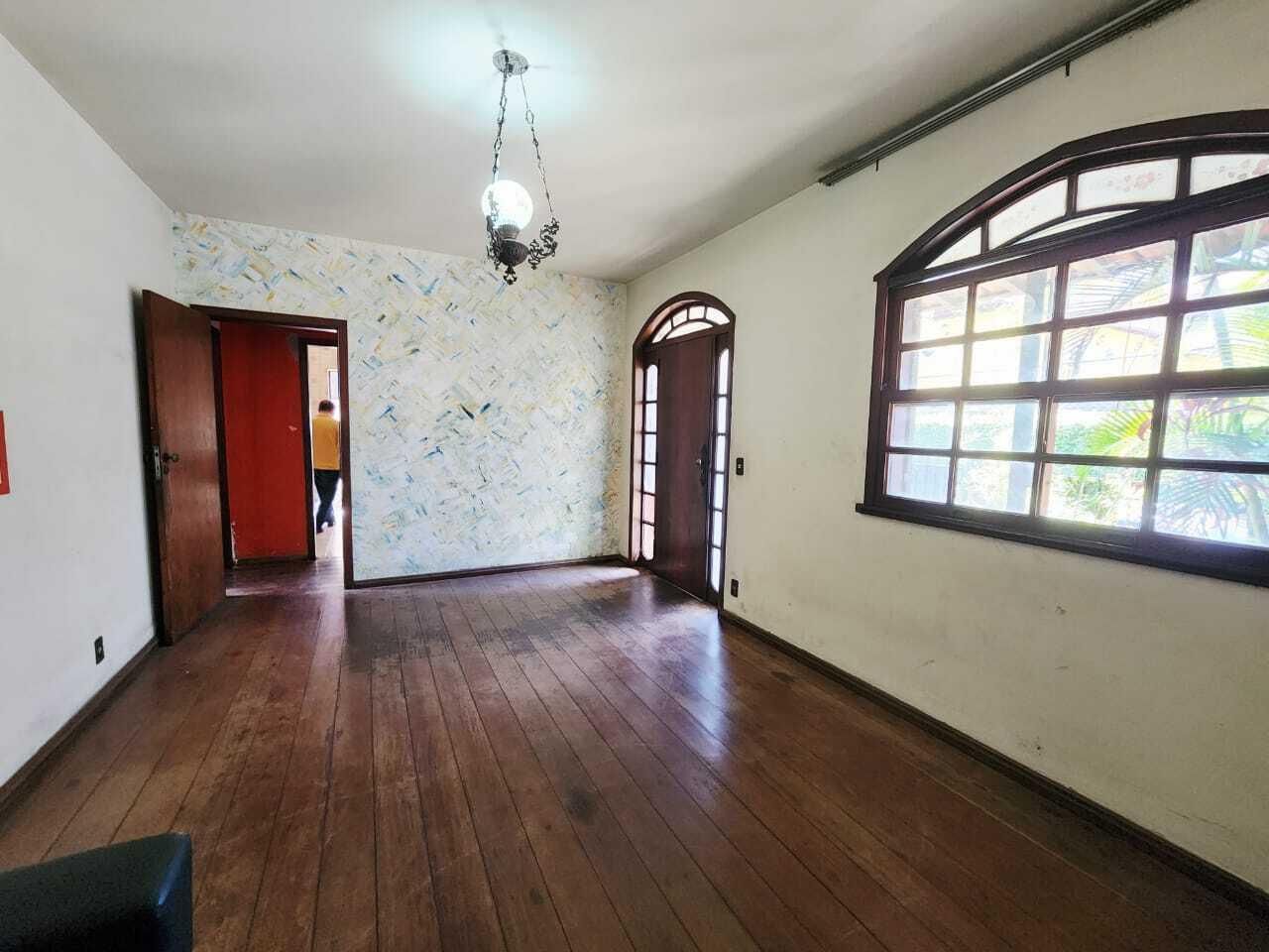 Casa com 3 quartos — Alto Caiçaras, Belo Horizonte