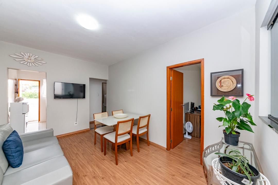 Casa com 3 quartos — Alto Caiçaras, Belo Horizonte