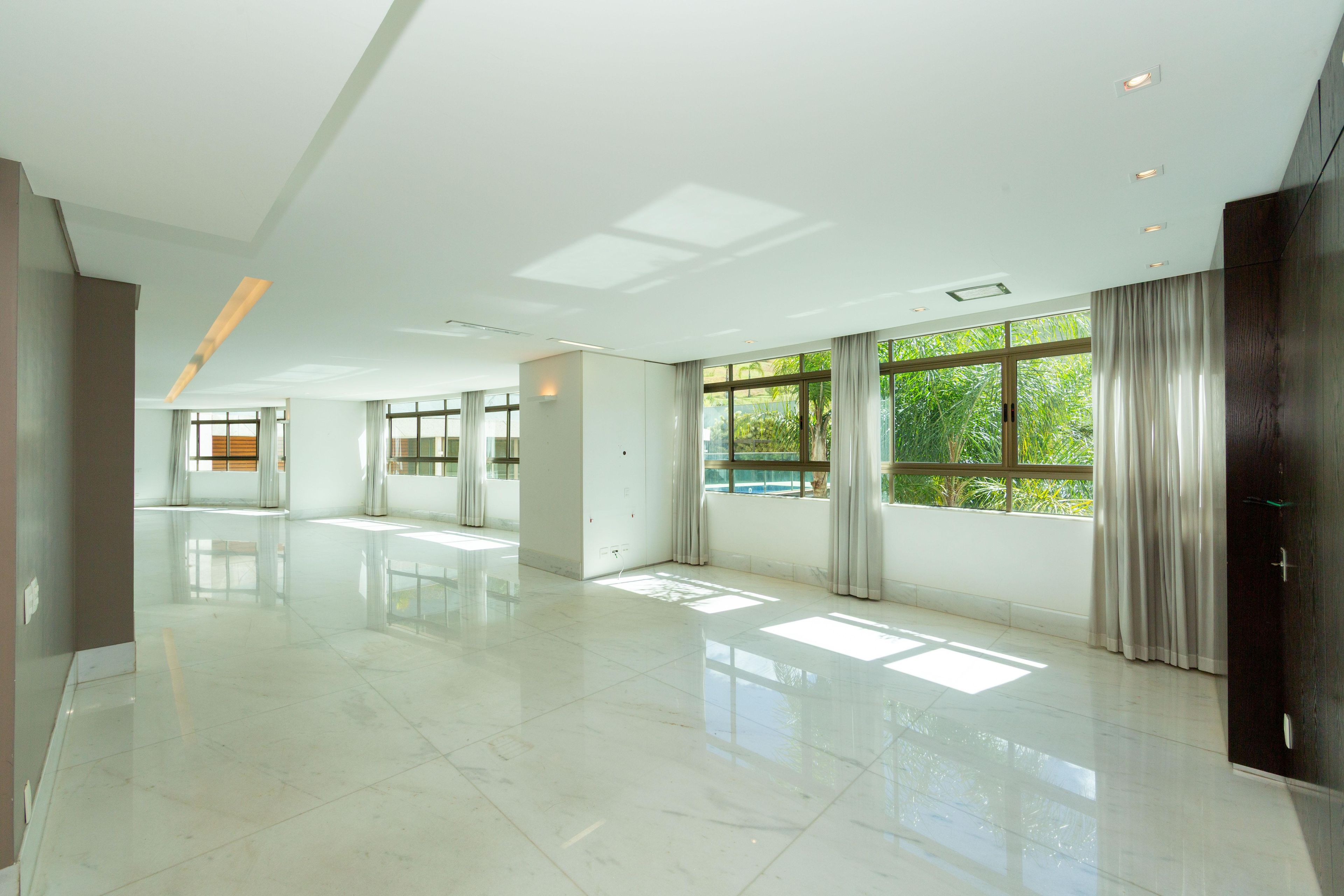 Apartamento com 5 quartos — Santa Lúcia, Belo Horizonte