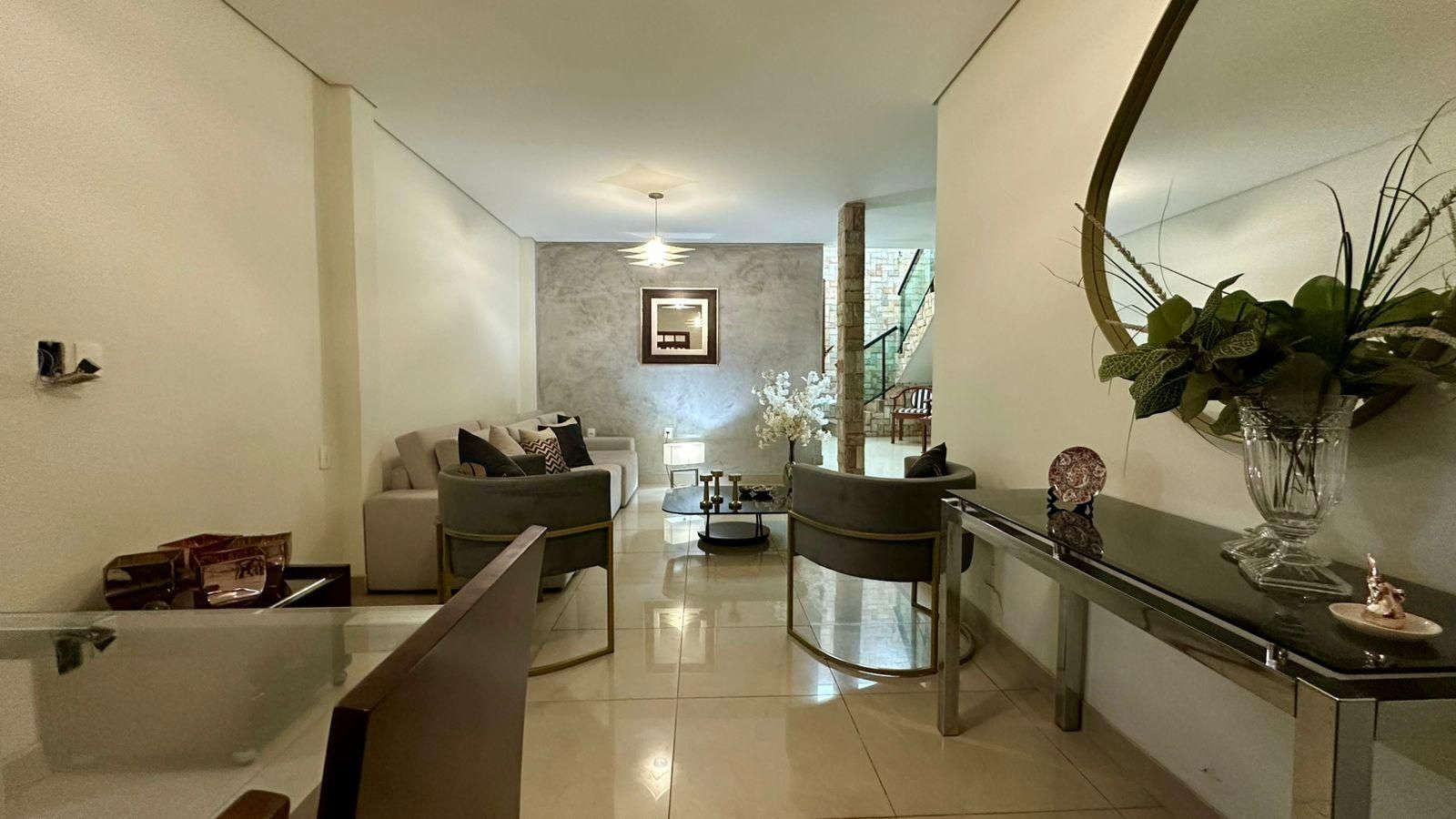 Casa com 4 quartos — Carlos Prates, Belo Horizonte
