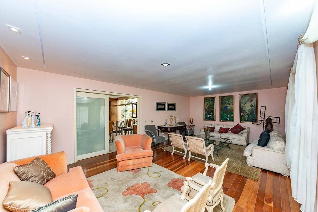 Casa com 5 quartos — São Bento, Belo Horizonte
