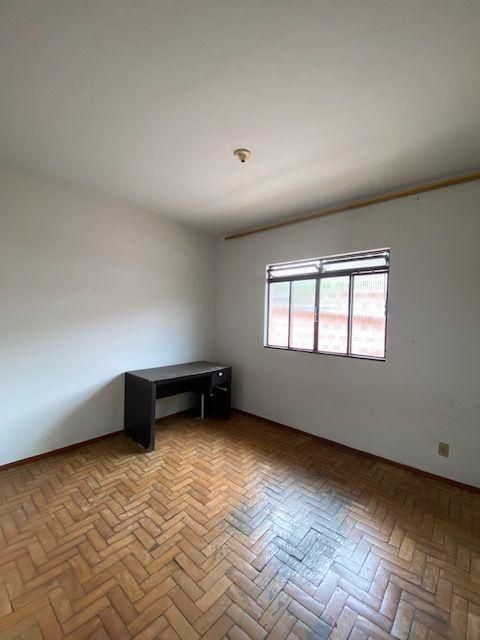 Casa com 5 quartos — Palmeiras, Belo Horizonte