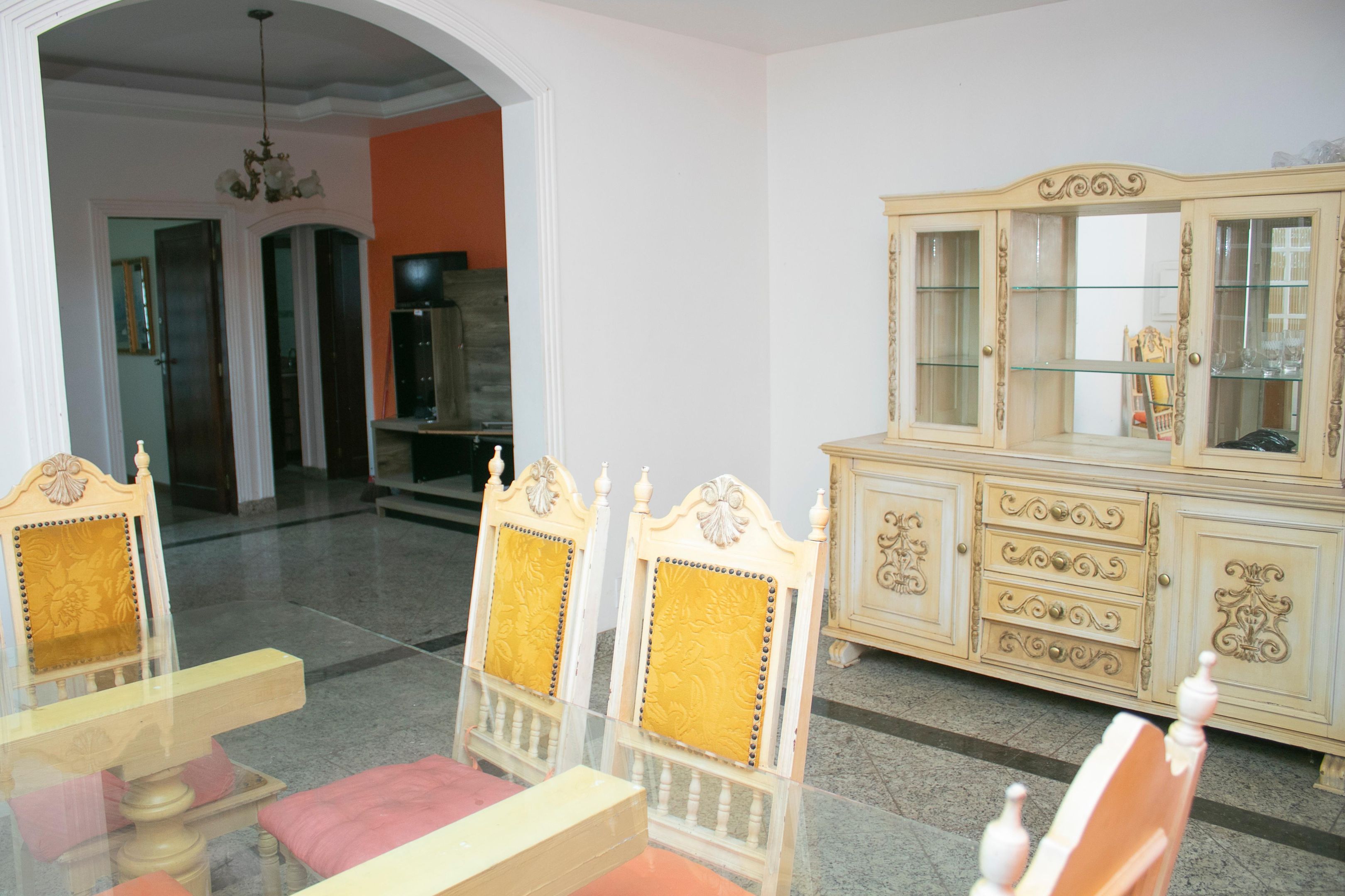 Casa com 5 quartos — Ipiranga, Belo Horizonte