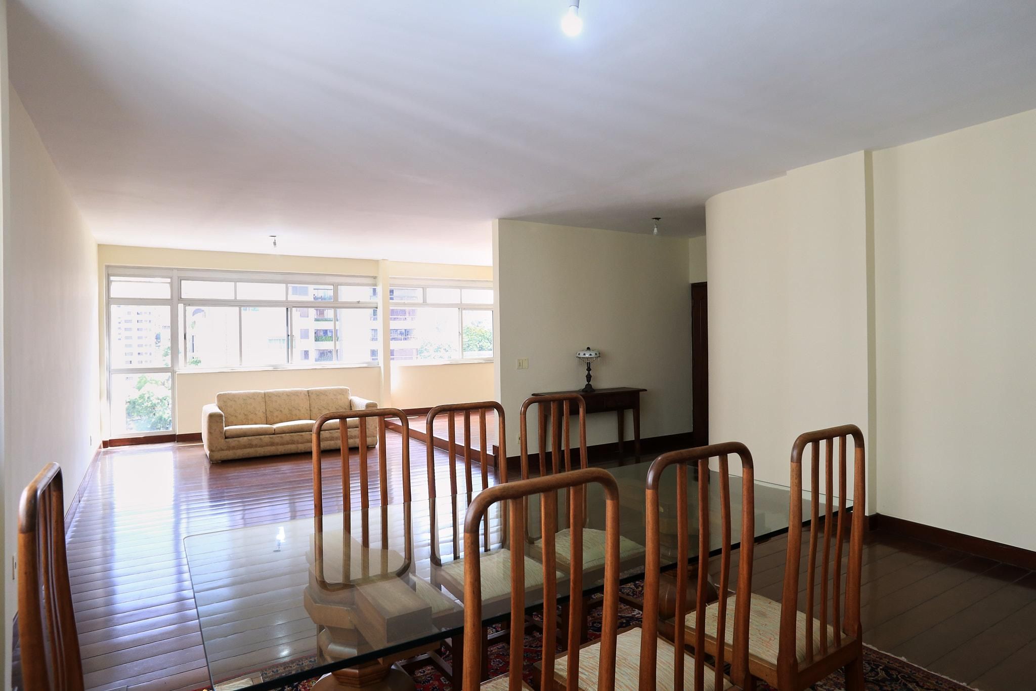 Apartamento com 5 quartos — Lourdes, Belo Horizonte