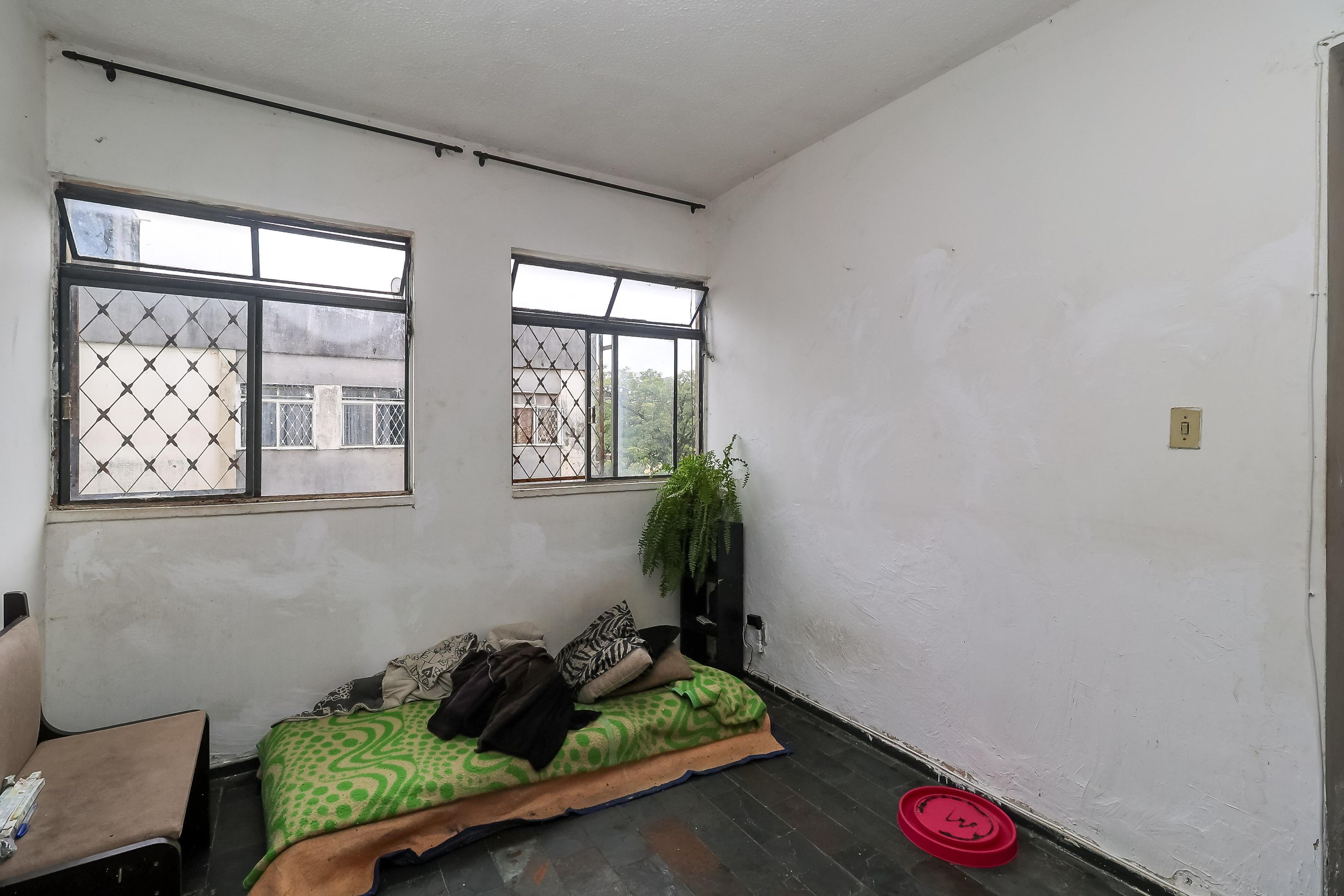 Apartamento com 2 quartos — Santa Terezinha, Belo Horizonte