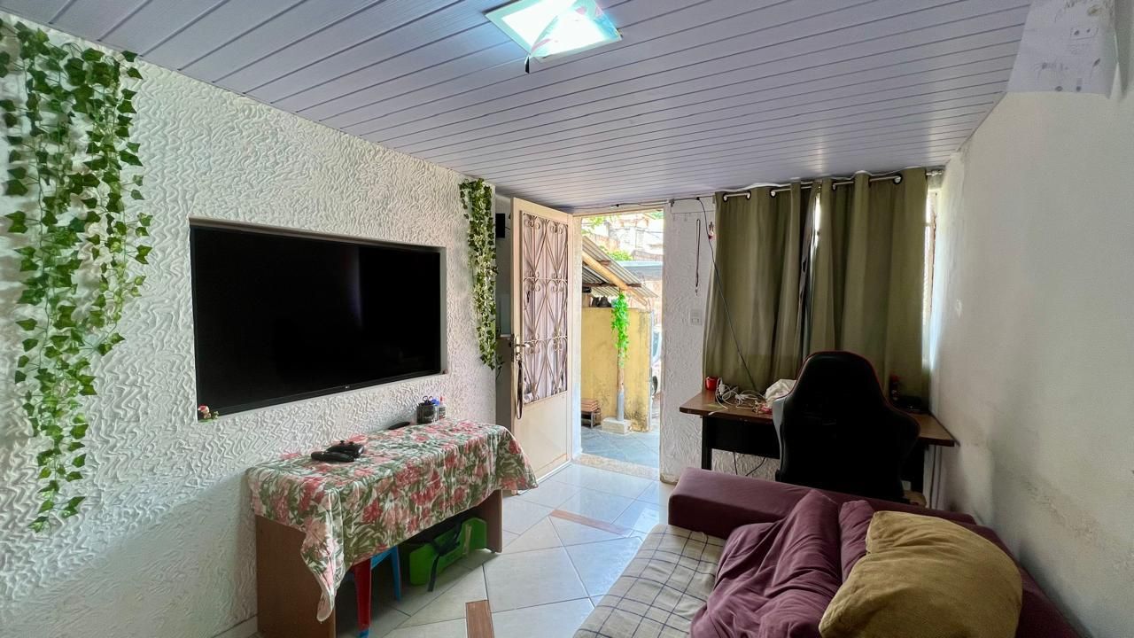 Casa com 2 quartos — Alto Caiçaras, Belo Horizonte