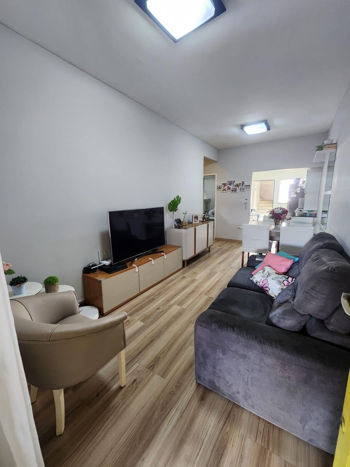 Casa com 4 quartos — Palmeiras, Belo Horizonte