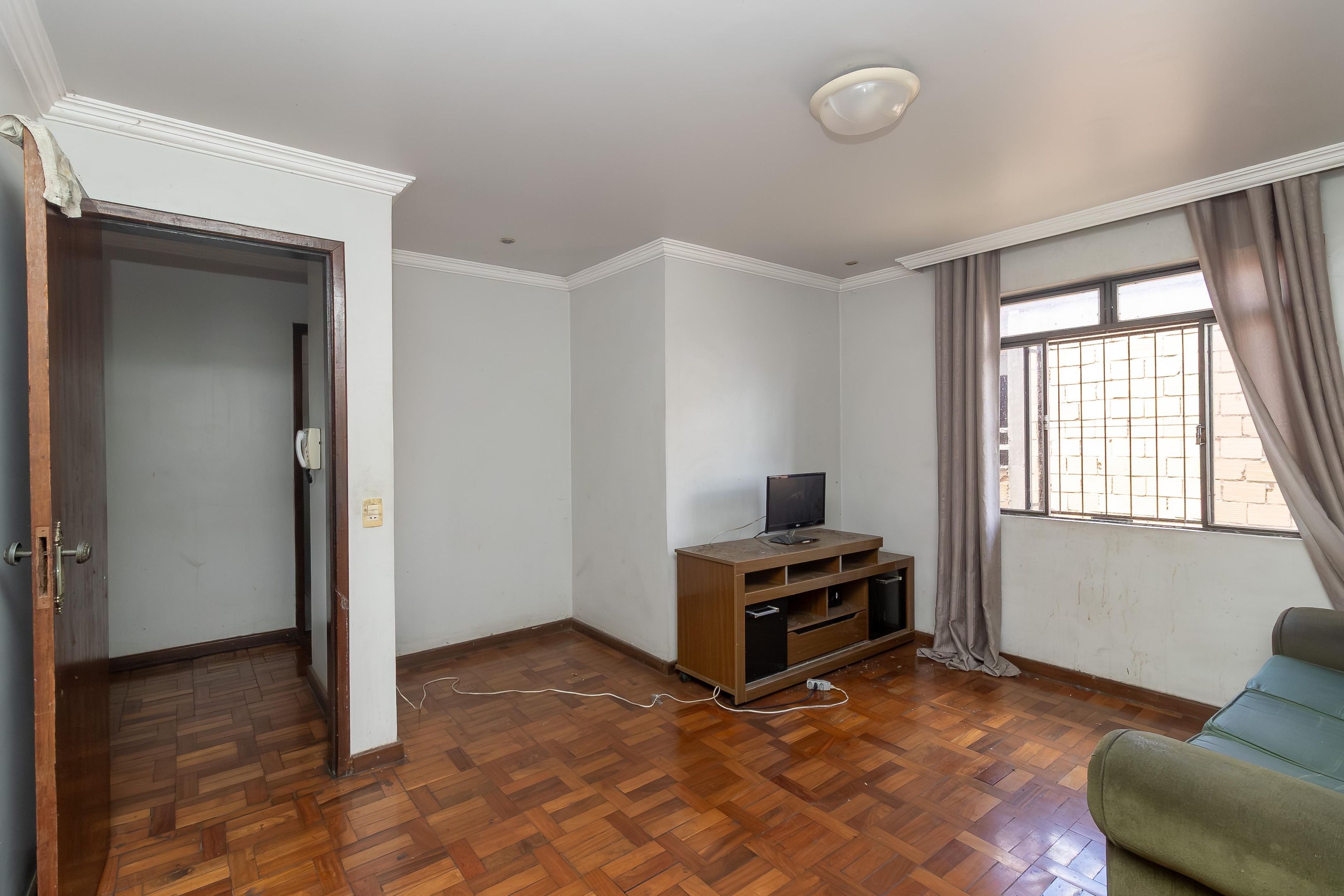 Casa com 4 quartos — Alípio de Melo, Belo Horizonte