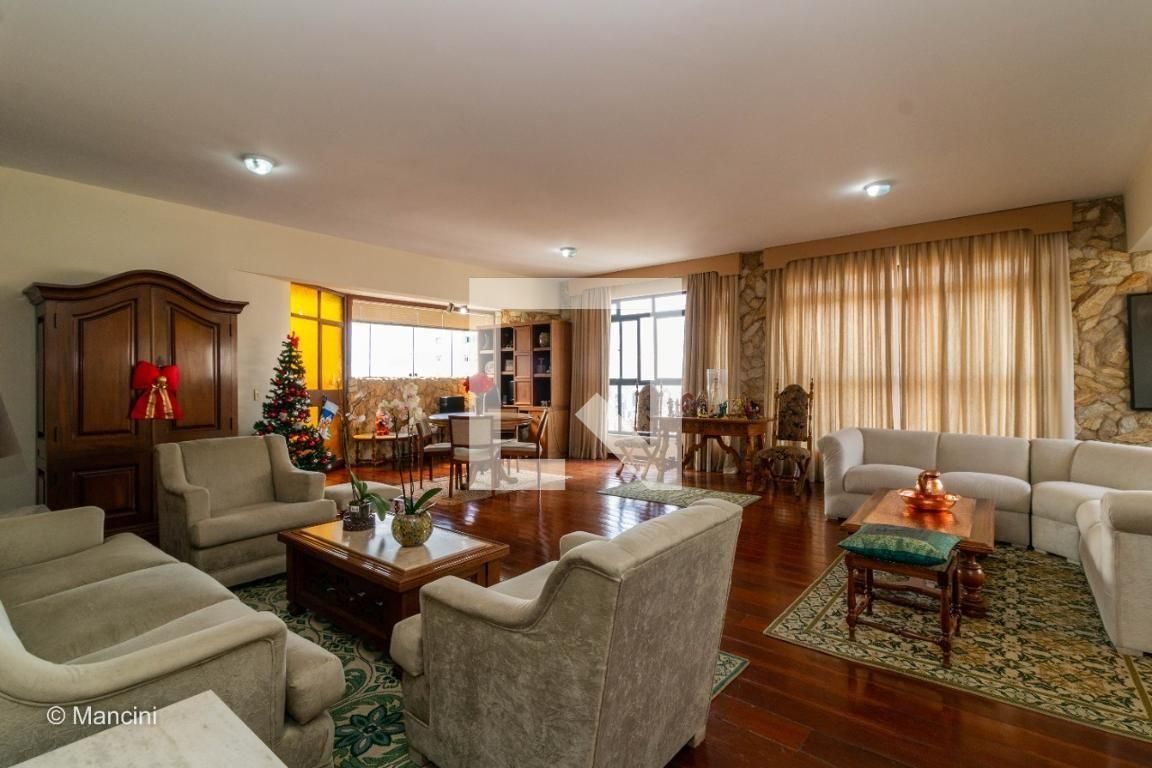 Apartamento com 5 quartos — Santo Antônio, Belo Horizonte