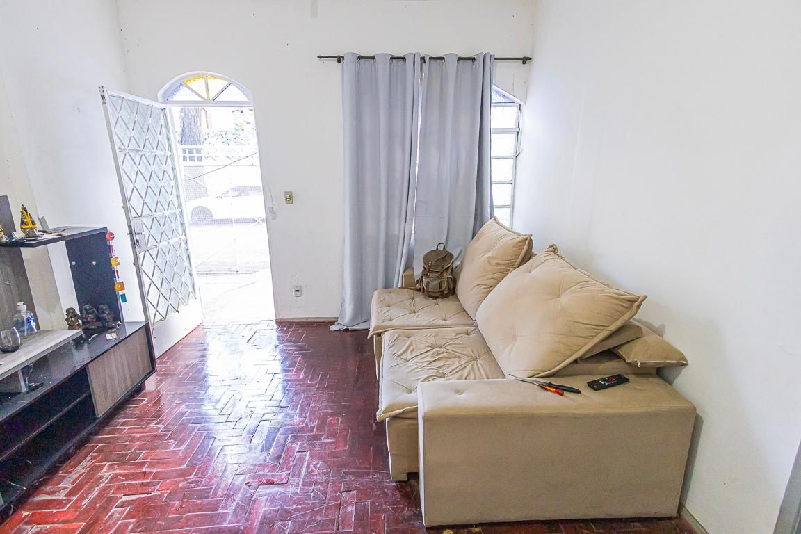 Casa com 3 quartos — Santa Branca, Belo Horizonte