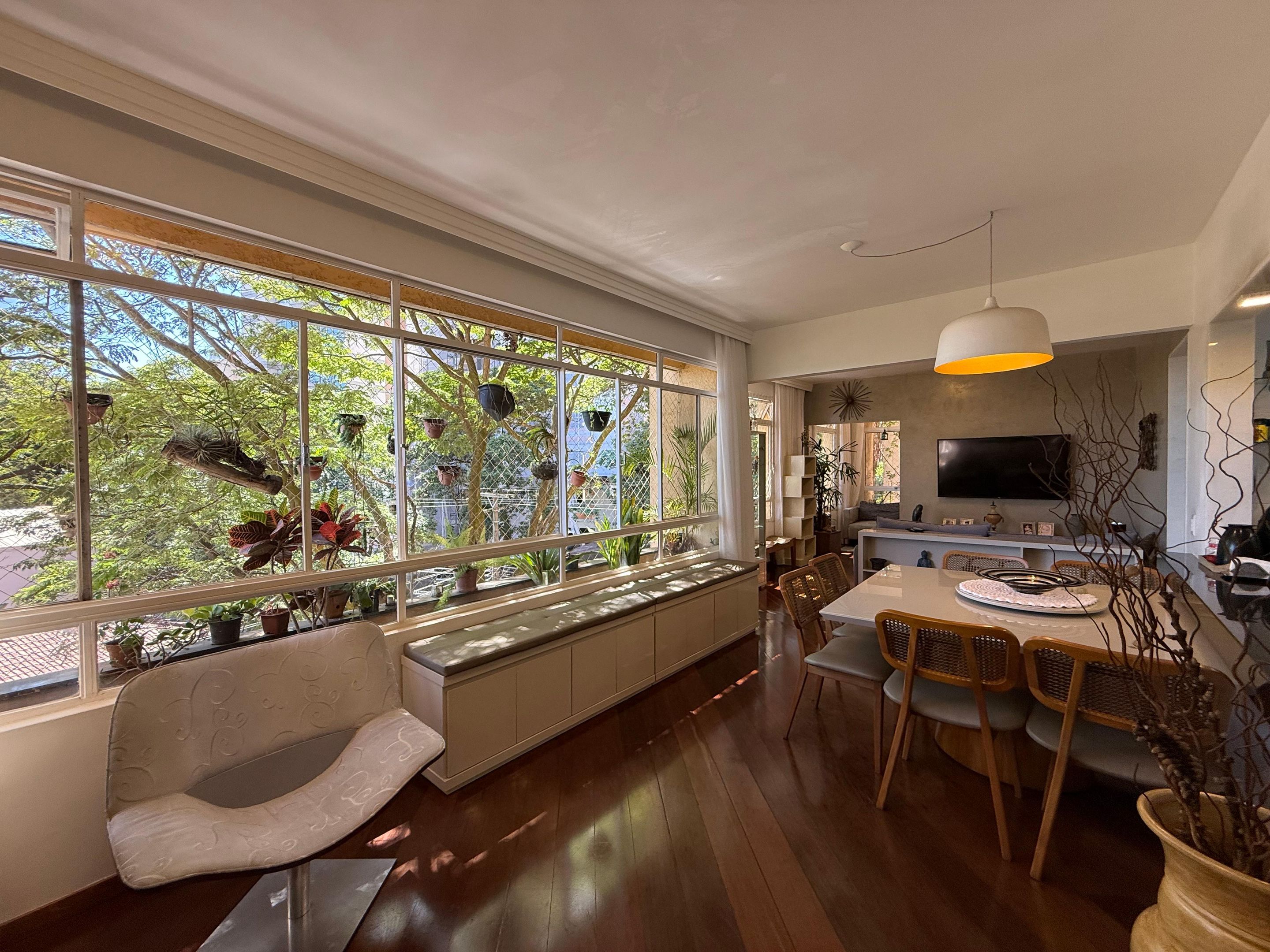Apartamento com 3 quartos — Serra, Belo Horizonte